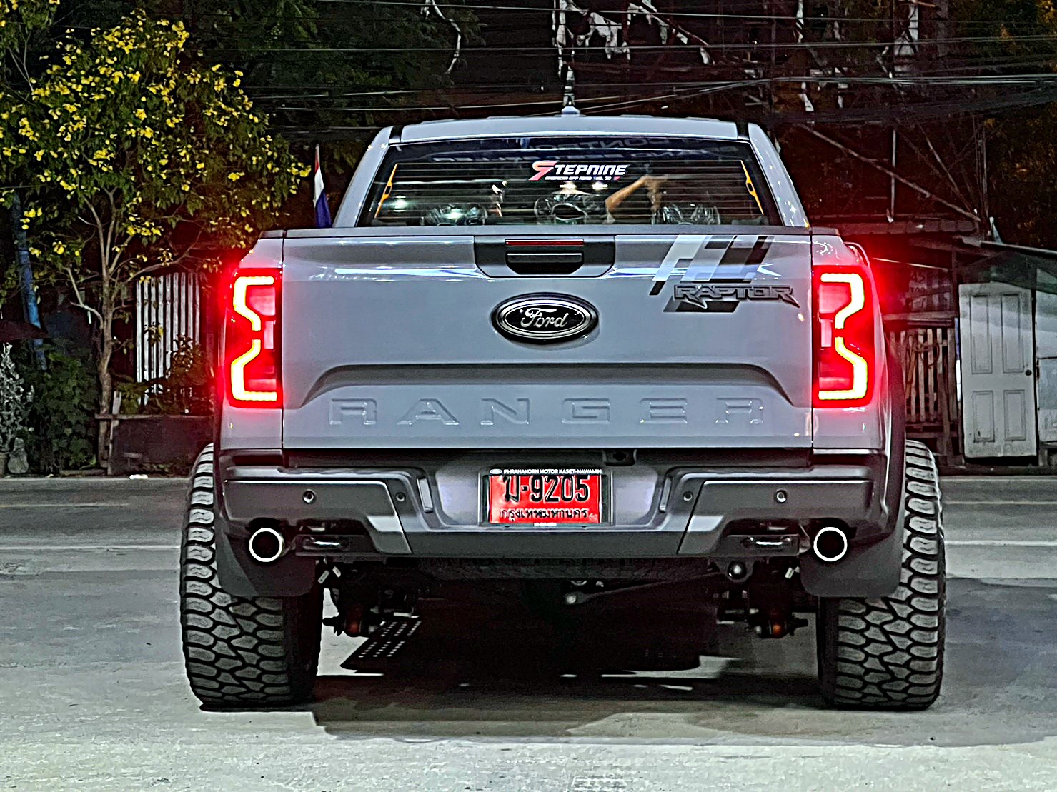 ส่งงาน RAPTOR V6 หล่อจบ ที่ Step9 ล้อแท้ HOSTILE H113