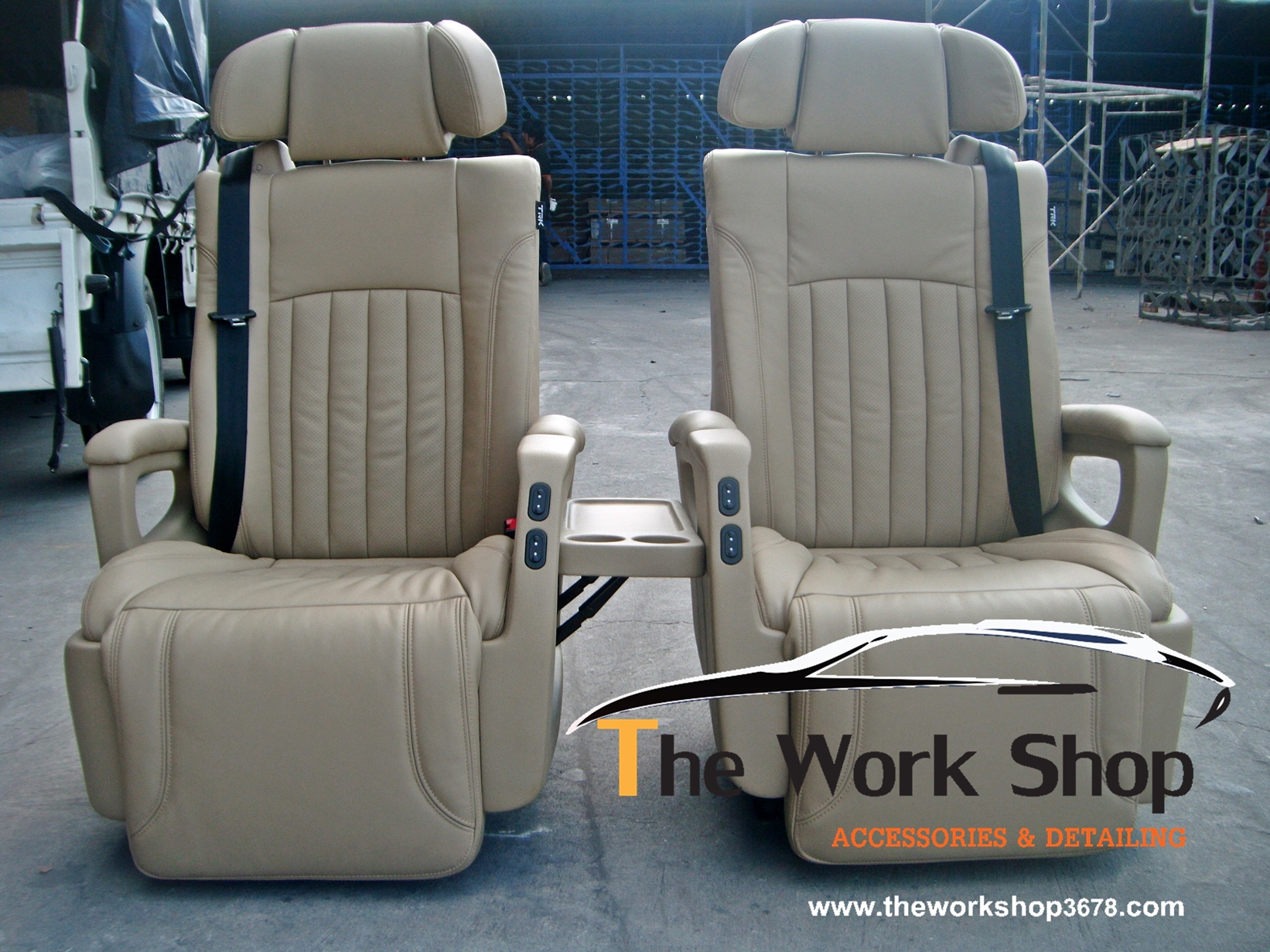VIP Seat Type TWS1 - เบาะที่นั่ง VIP ไฟฟ้า : หนังแท้ + PVC