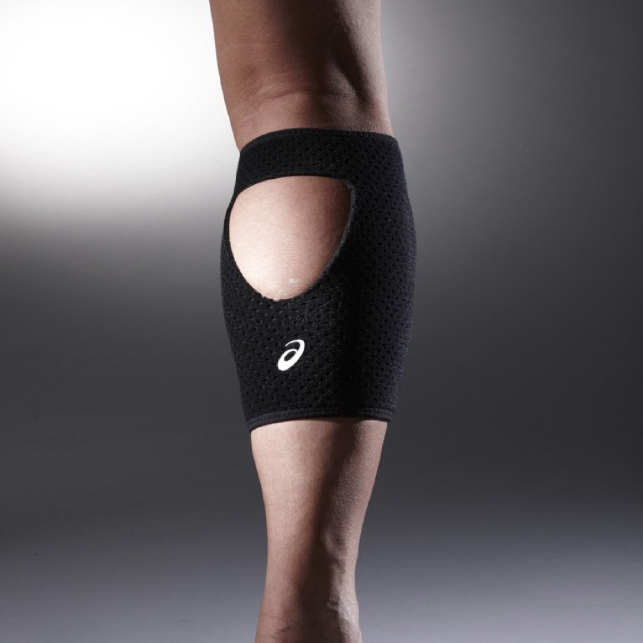 ซัพพอร์ตน่อง ASICS RunBand Calf Supporter ‘BLACK’ (M)