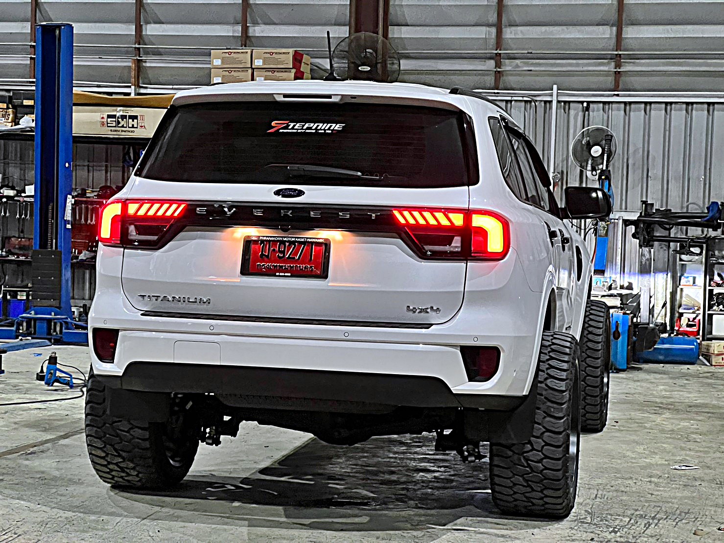 FORD EVEREST NEXTGEN ล้อแท้ HOSTILE H120 ขอบ22 ที่ STEP9