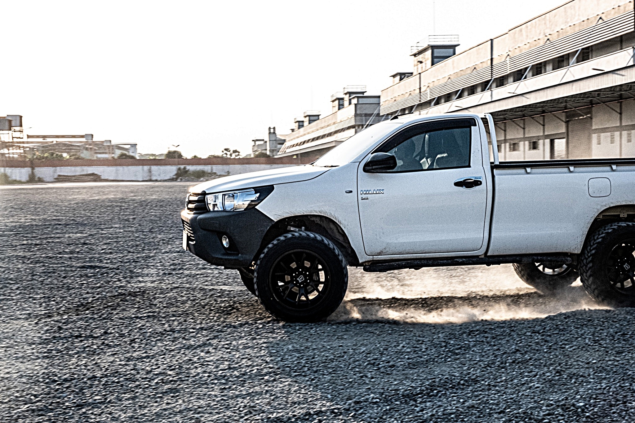 REVO หัวเดียว จองคิวจากแพร่ ทำทรงเมกาที่ STEP9