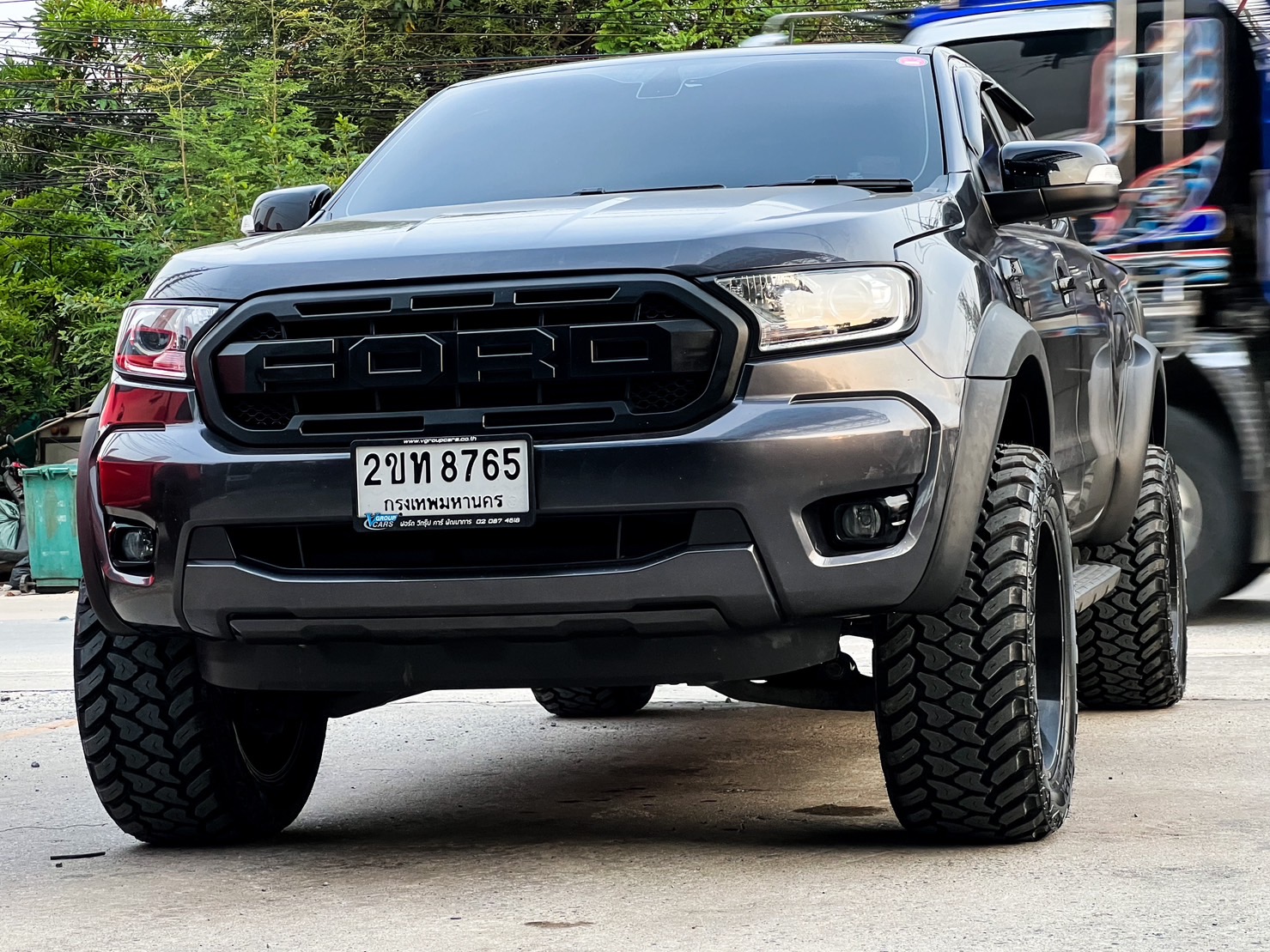 FORD RANGER ทรงเมกา แต่งครบ จบที่STEP9