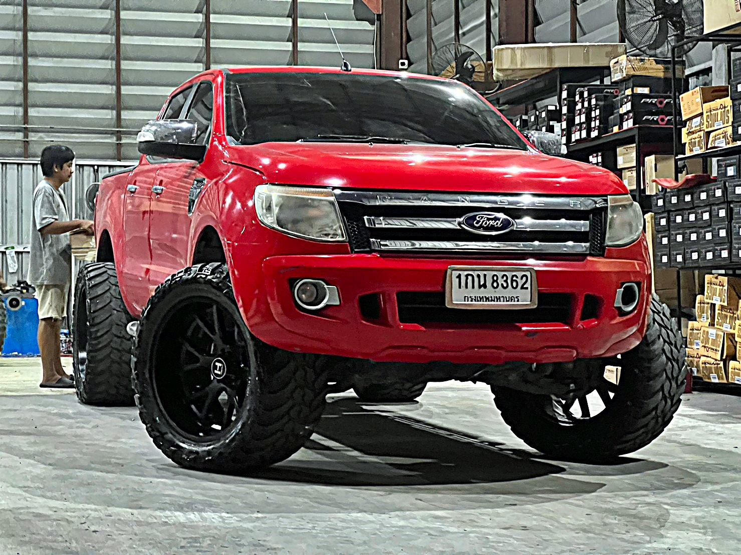 FORD_RANGER_จองคิวมาจากพัทยา จัดทรงเมกาที่ STEP9