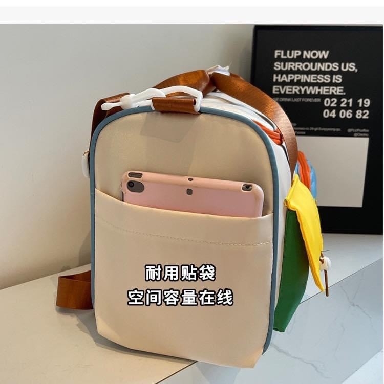 กระเป๋าเดินทางช่องเยอะ