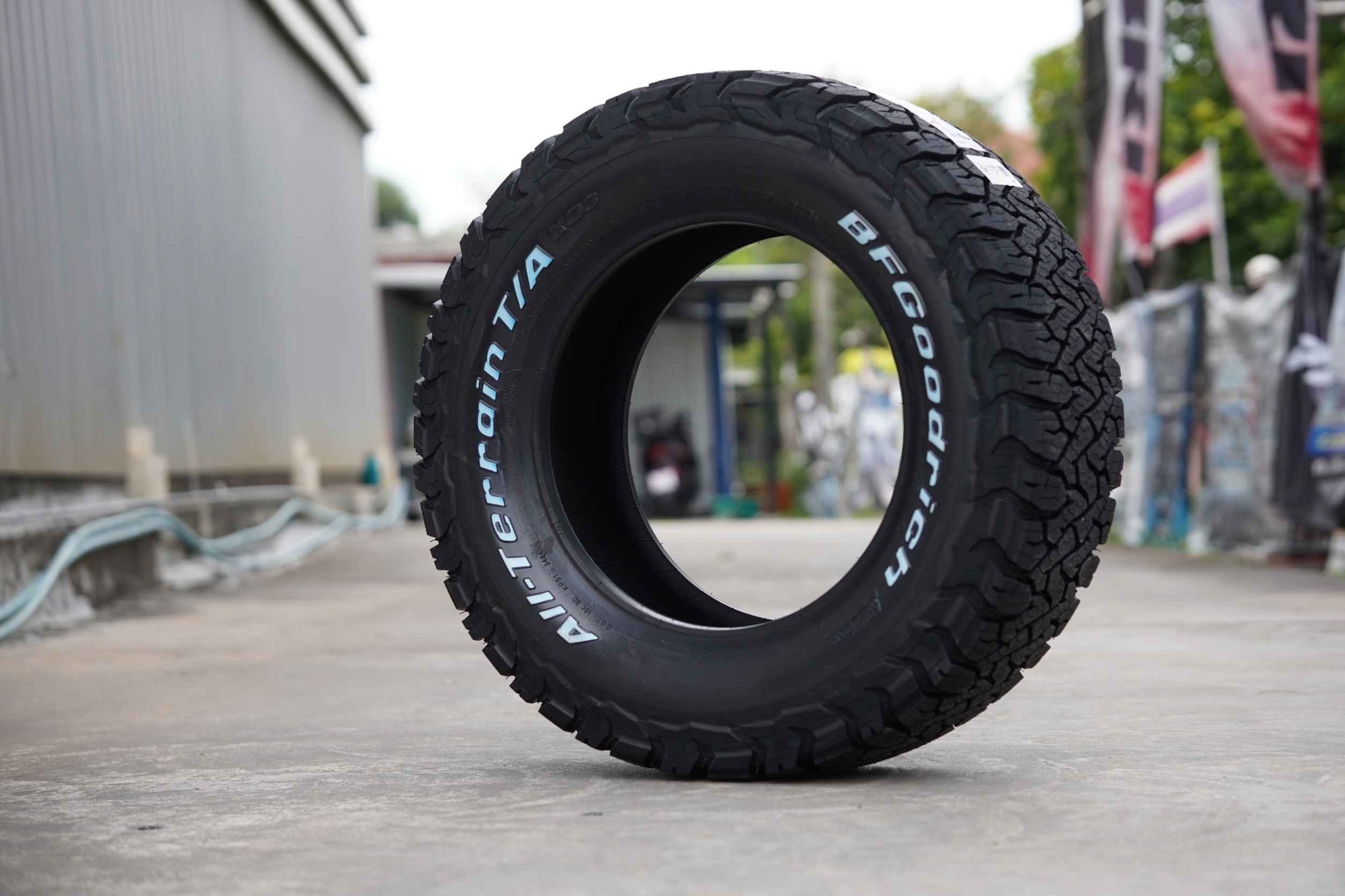 ยางใหม่ BF GOODRICH KO3 285/60-18 ราคาถูกที่ STEP9