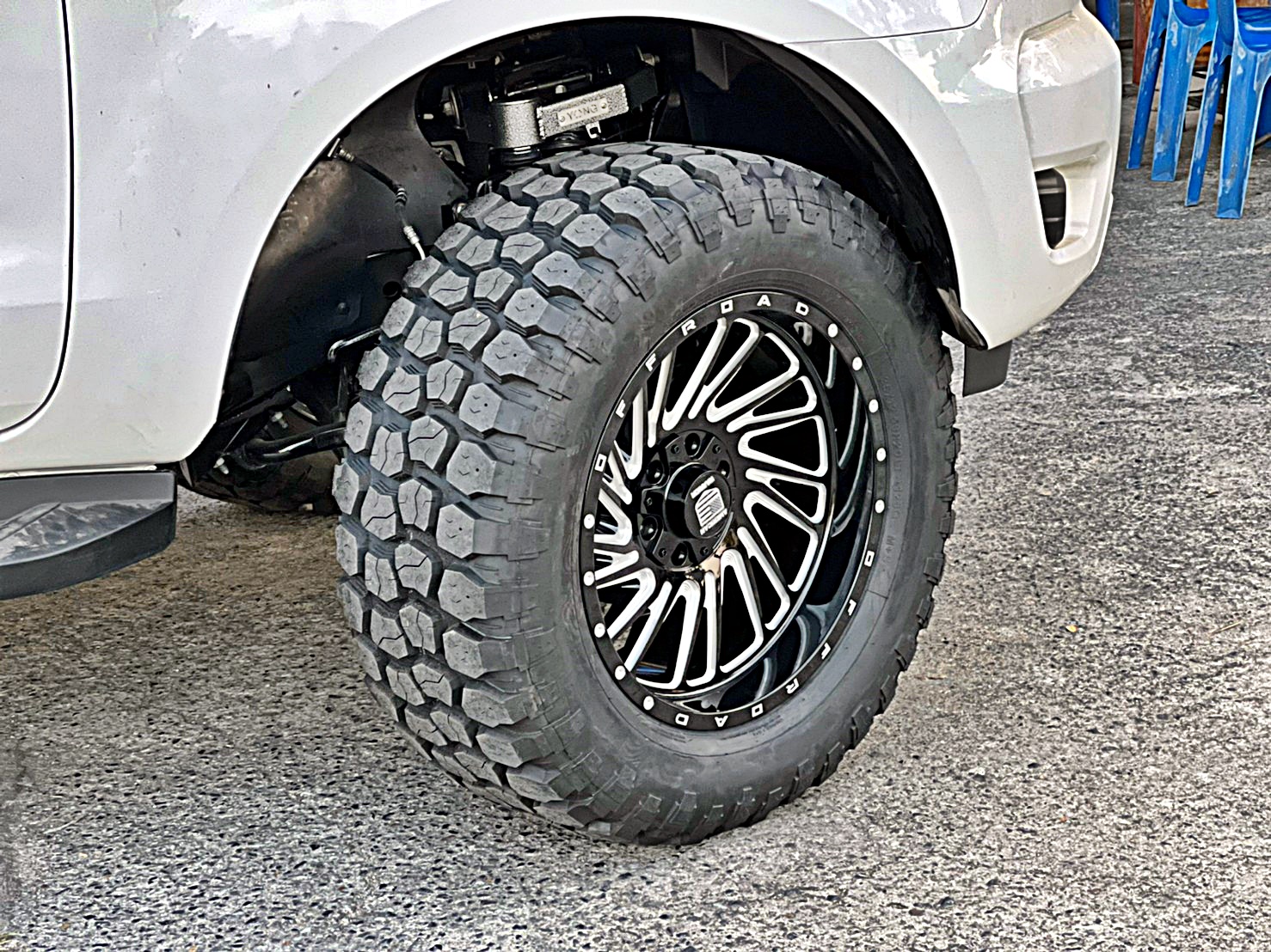 AMERICAN_WARRIOR FORD ทรงเมกา