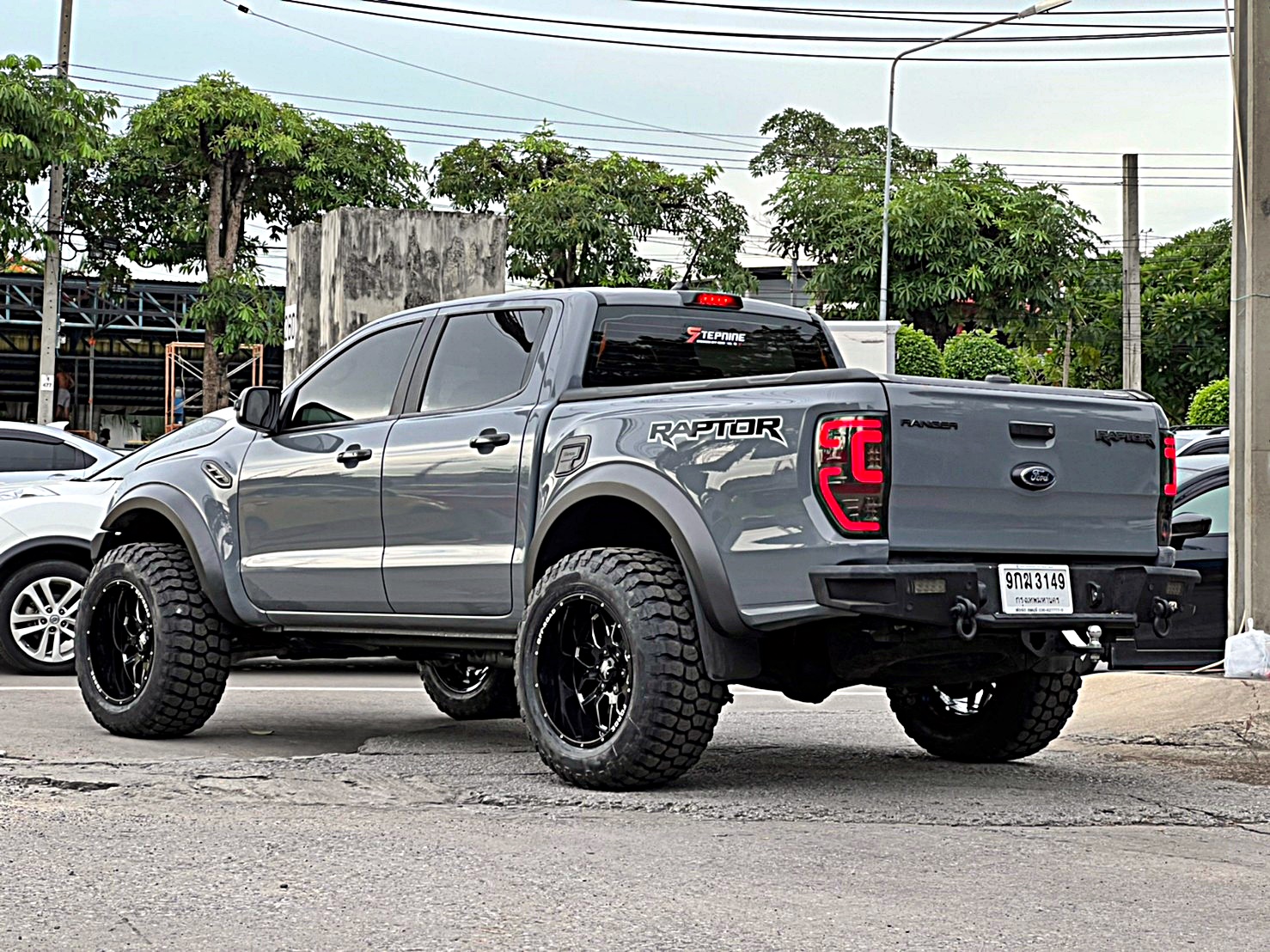 FORD_RAPTOR_ทรงเมกา ที่ STEP9