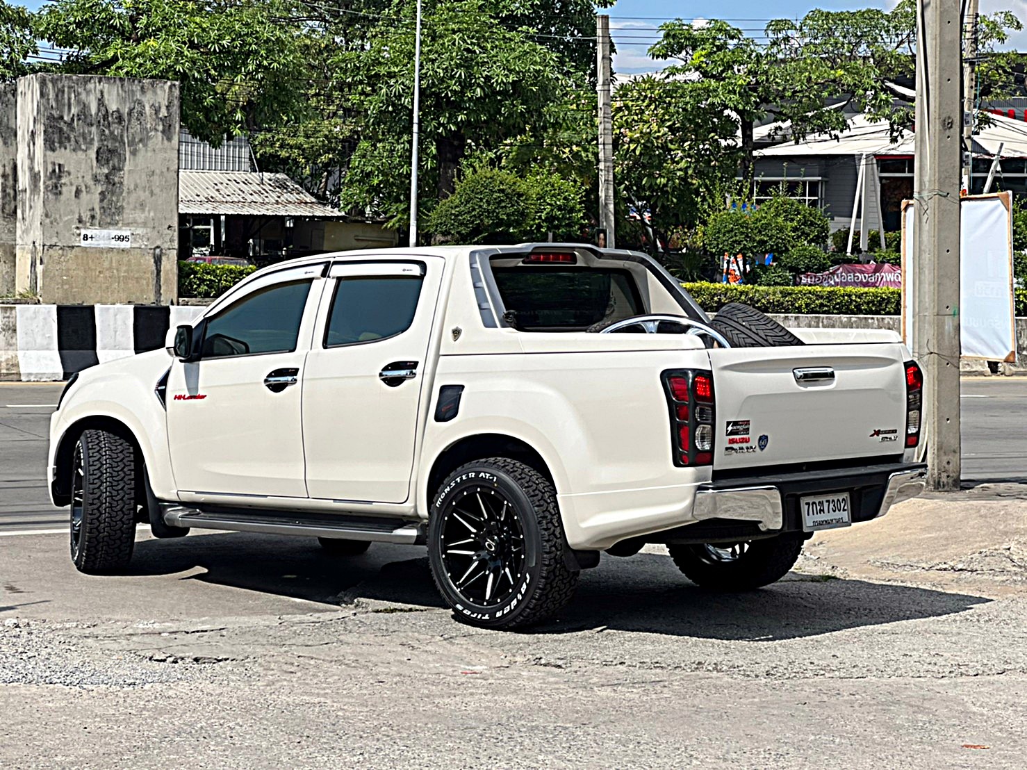 D-MAX แบบไม่ยก