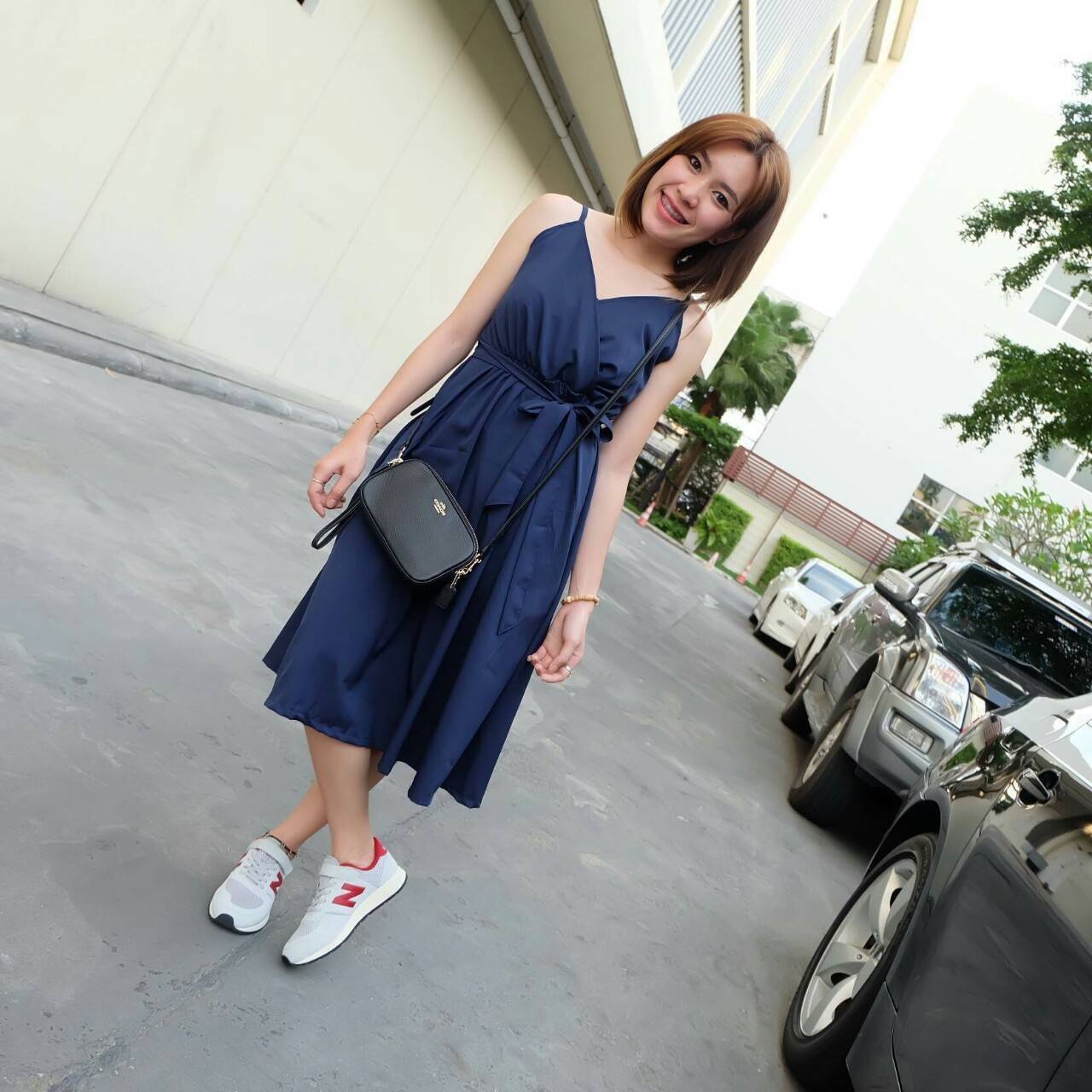 เดรสไขว้หน้า สีพื้น แต่งโบว์