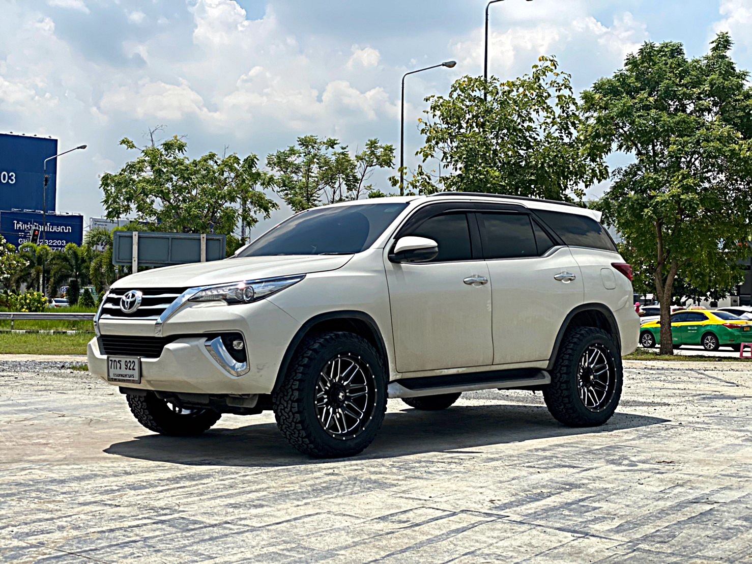 FORTUNER ล้อขอบ20 OFFROAD ที่ STEP9