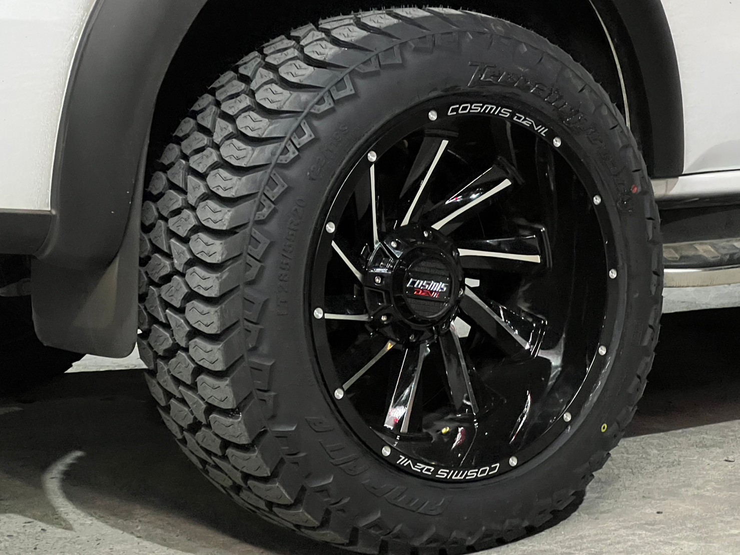 FORD EVEREST NEXTGEN ชุมพร แต่งทรงเมกาที่ STEP9