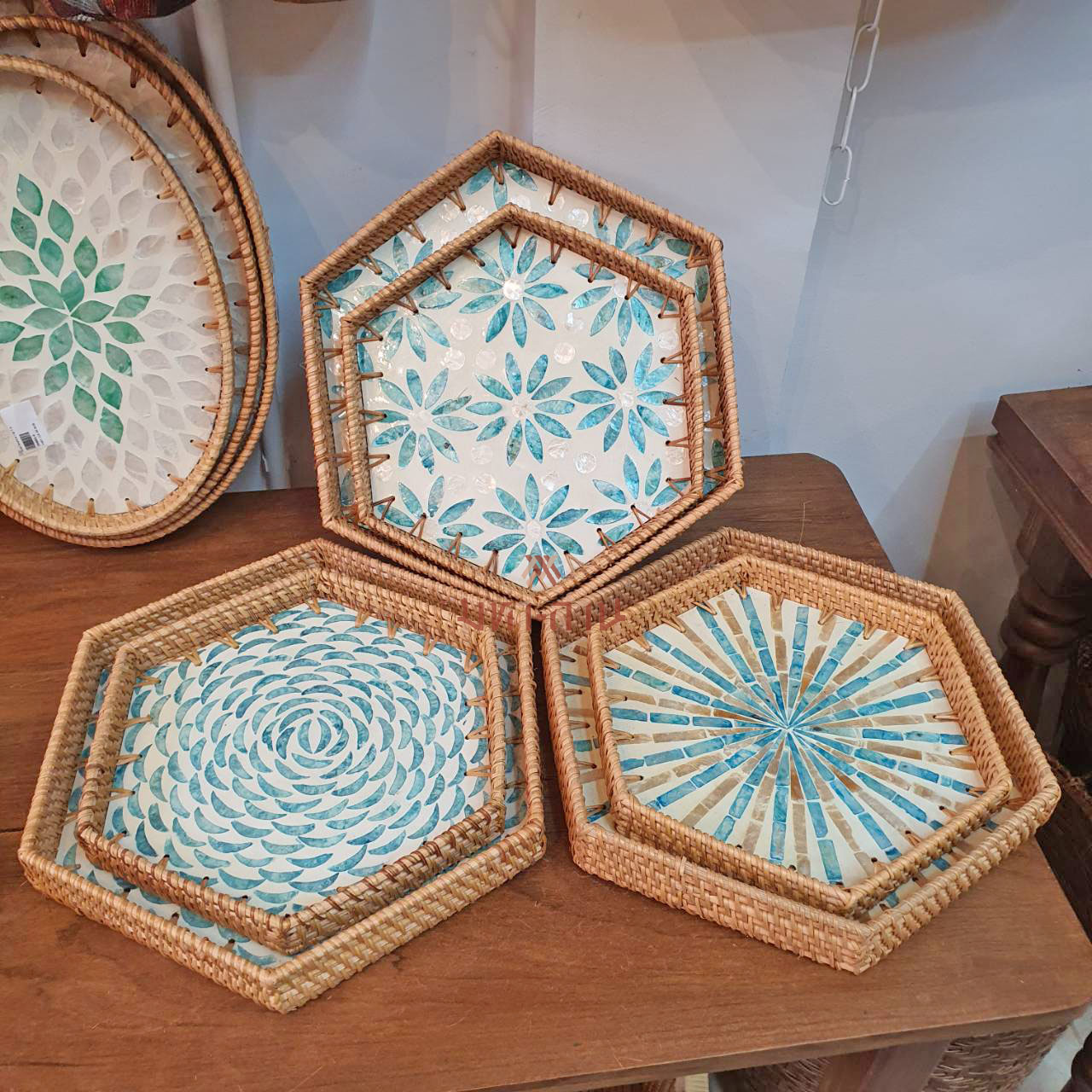 ถาดหวาย ถาดอาหาร พร็อพถ่ายรูป ถาดหกเหลี่ยม Rattanly Mosaic Tray 🤩