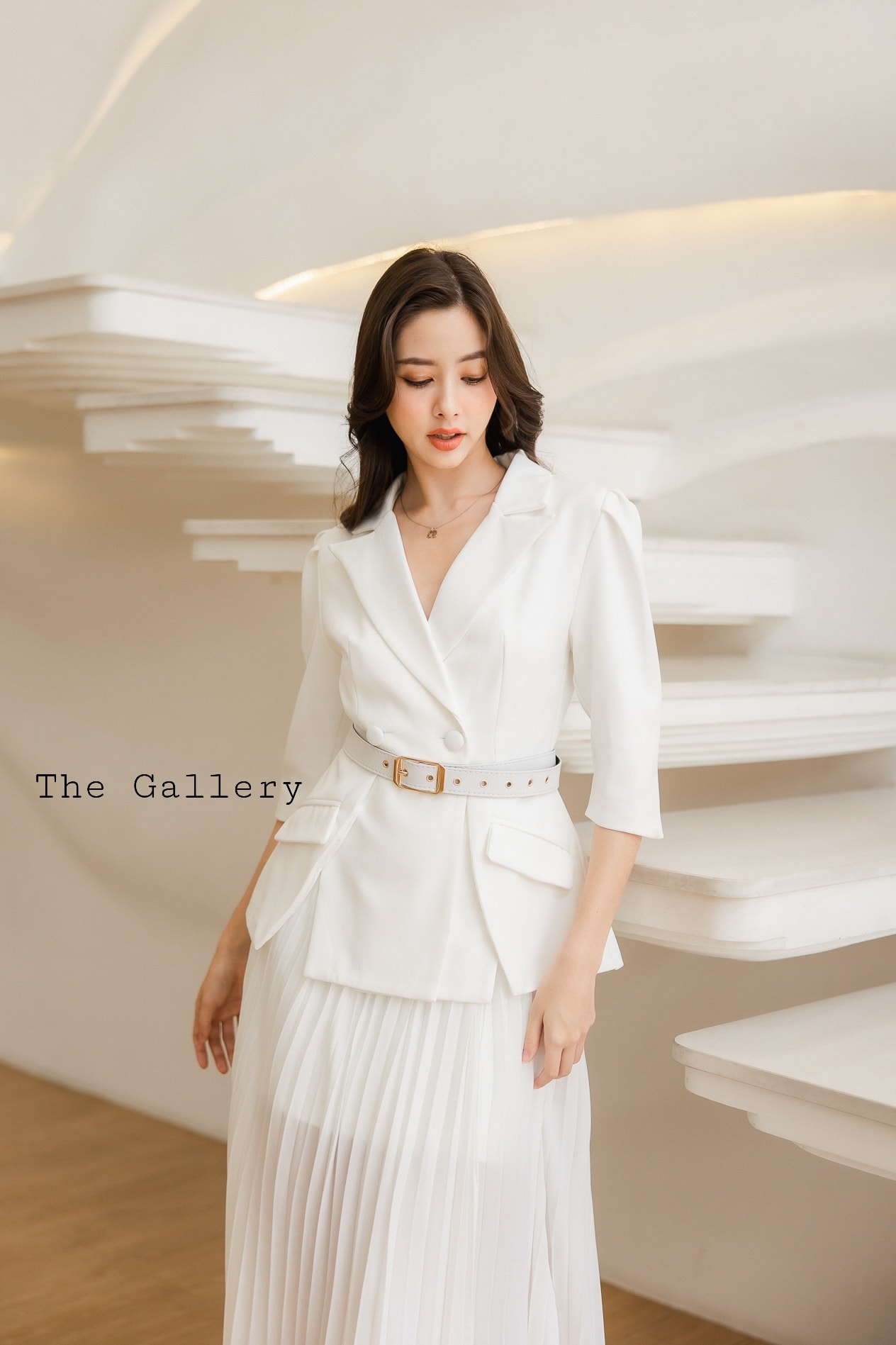 ชุดเซ็ตเสื้อสูทและกระโปรงอัดพลีตพร้อมเข็มขัดในตัว จะออกงานหรือจะแมตซ์ชุดไปทำงาน /ไปเที่ยวต่างประเทศก็ครีเอตลุคสวย