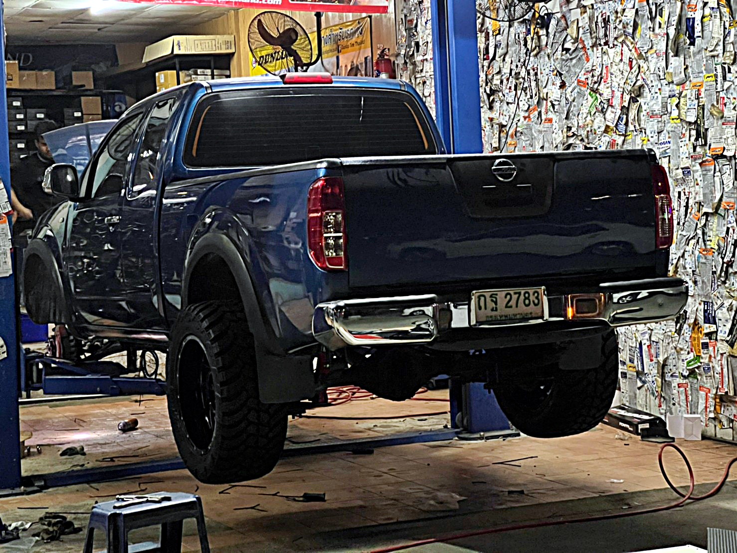 NISSAN_NAVARA_แปลงร่าง ทรงเมกา