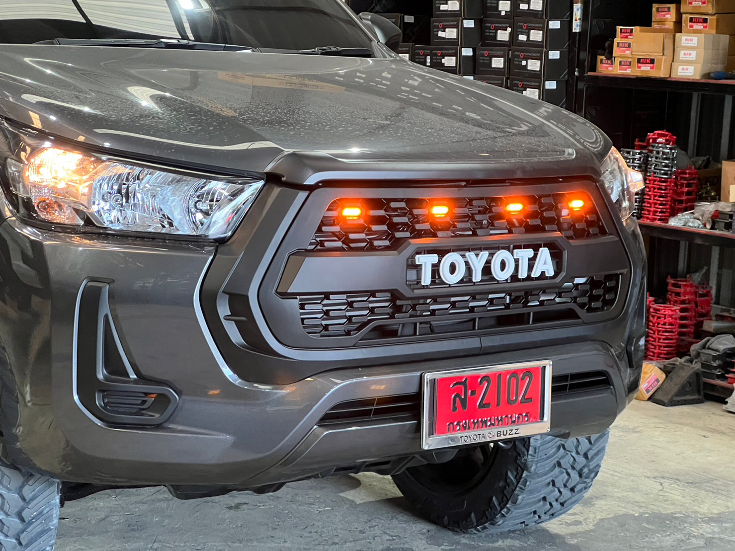 TOYOTA REVO หัวเดียว ทรงเมกา ที่ STEP9