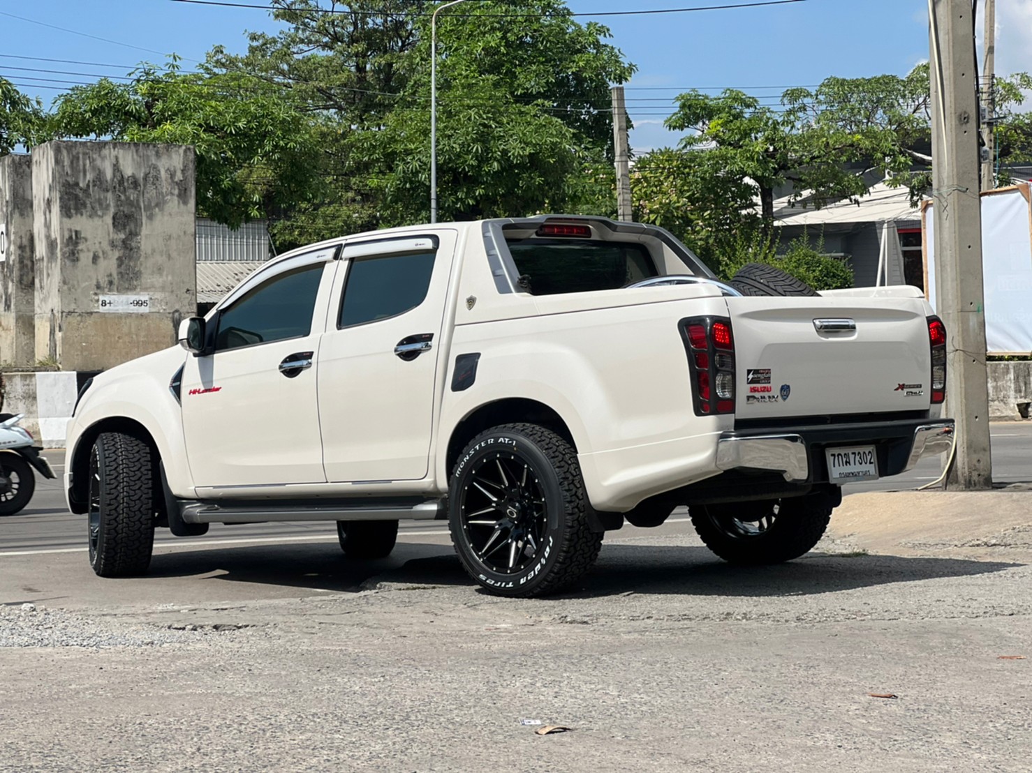 D-MAX แบบไม่ยก