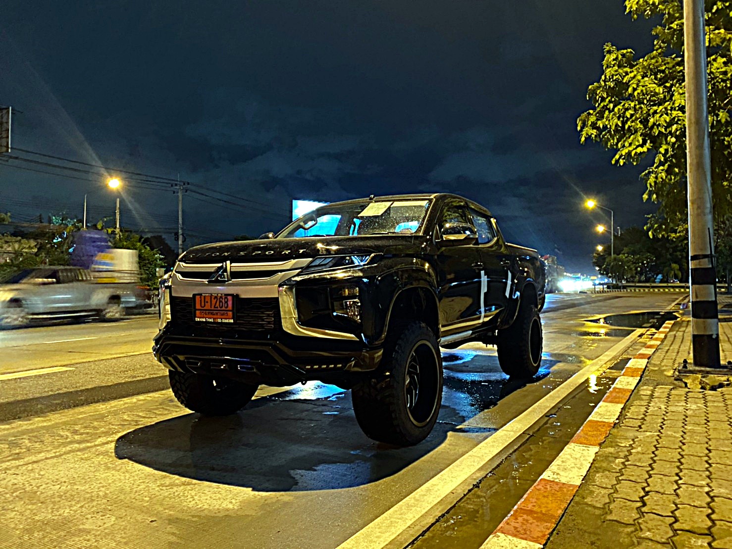 TRITON 4X4 จัดทรงเมกา