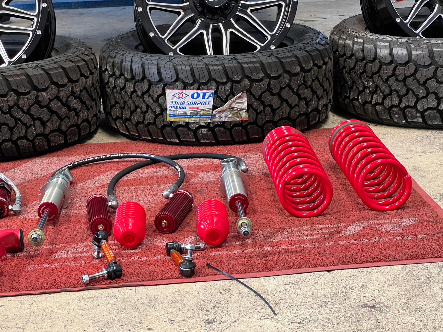 ISUZU MU-X แต่งทรงเมกาที่ STEP9