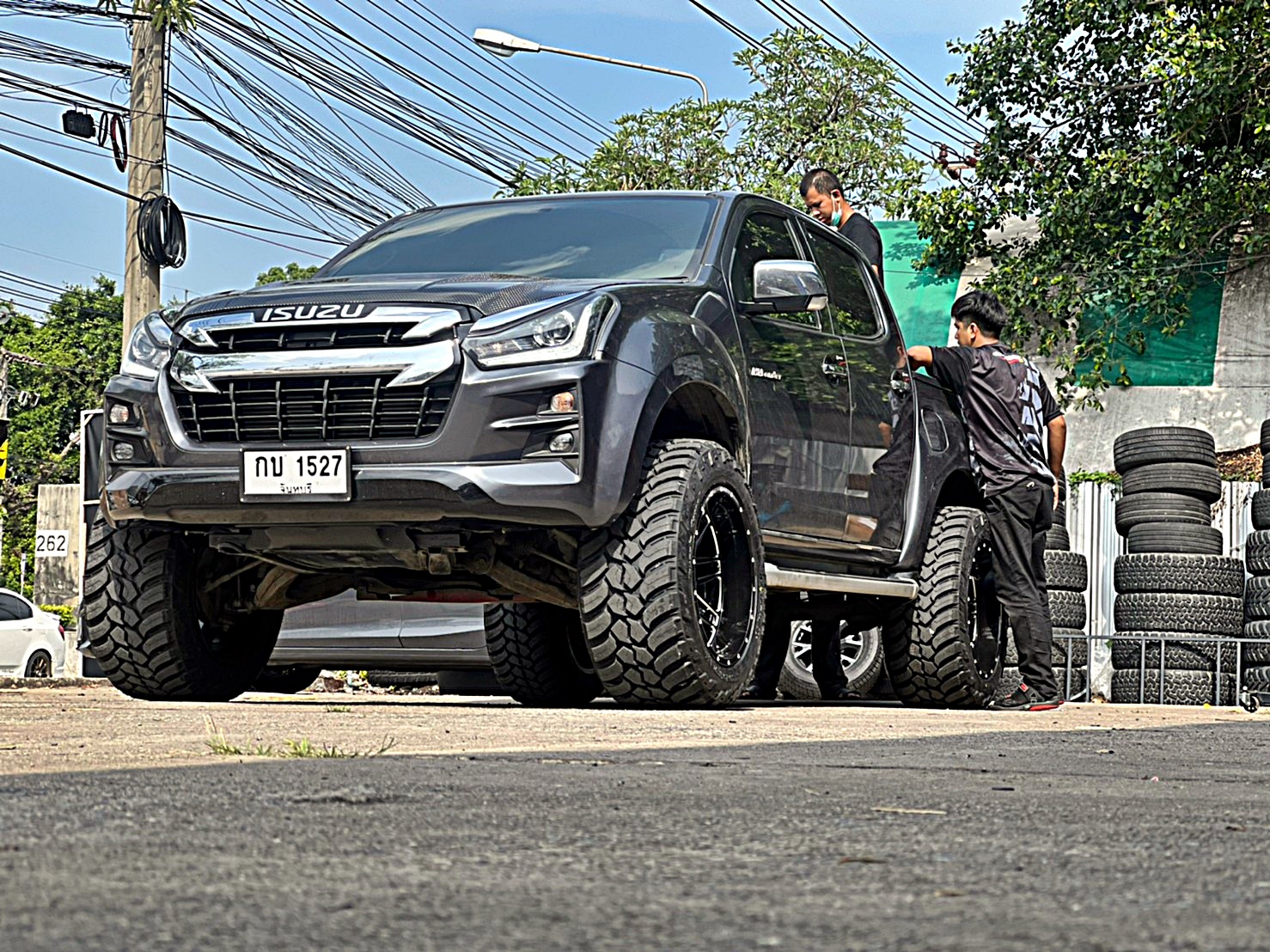 D_MAX_จองคิวมาจากจันทบุรี ทำทรงเมกาที่ STEP9