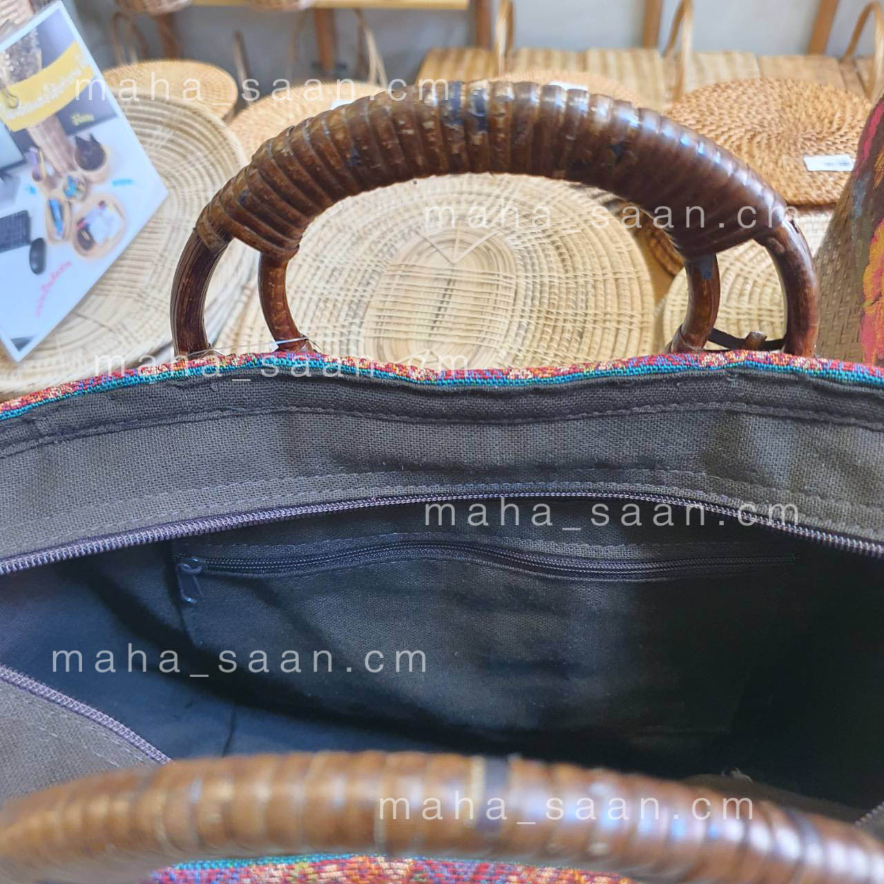 กระเป๋ากระจูด ผ้าไทย หูหิ้วถือออกงาน งานแฮนด์เมด คละสี คละลาย 🍥