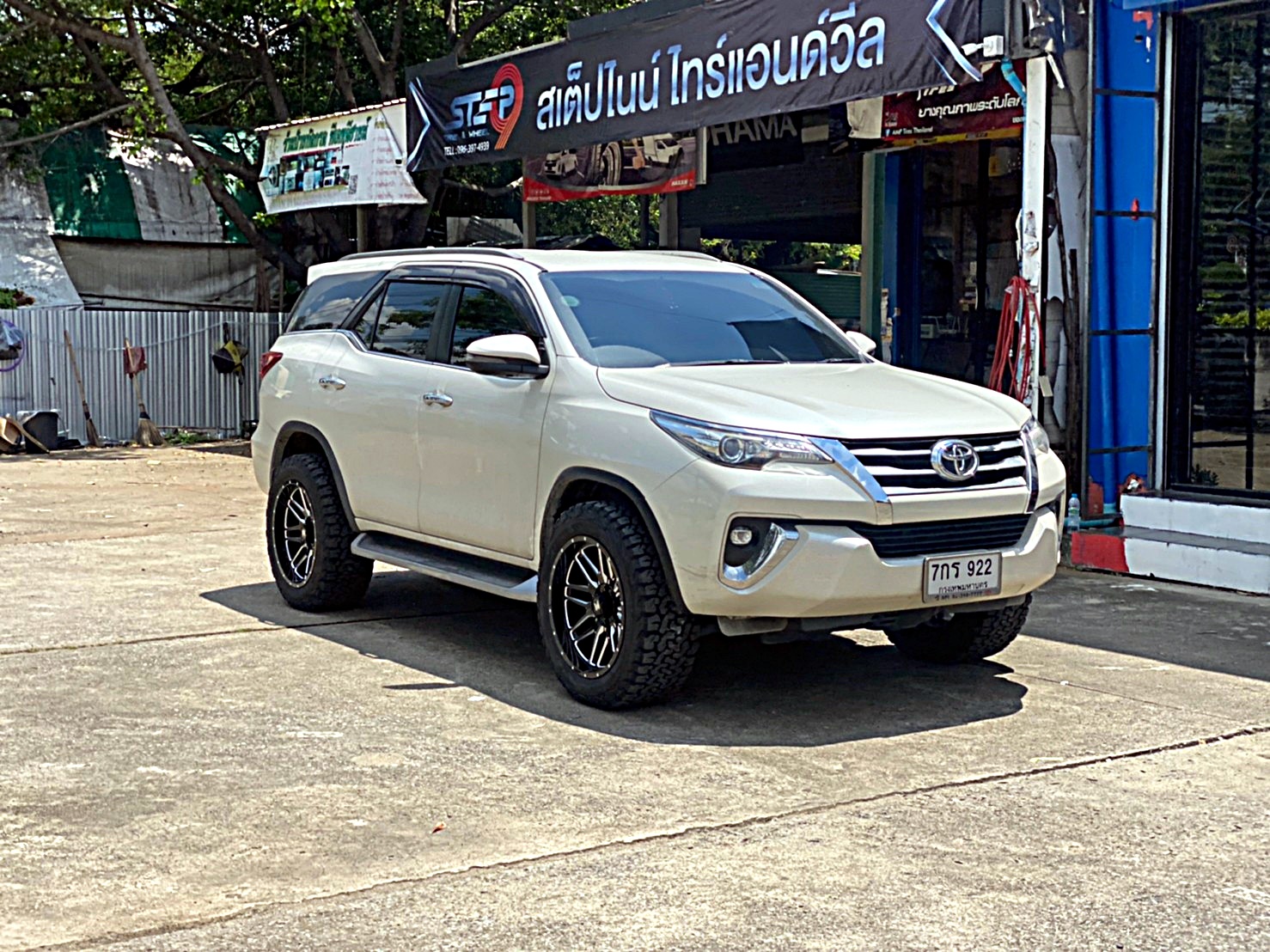 FORTUNER ล้อขอบ20 OFFROAD ที่ STEP9