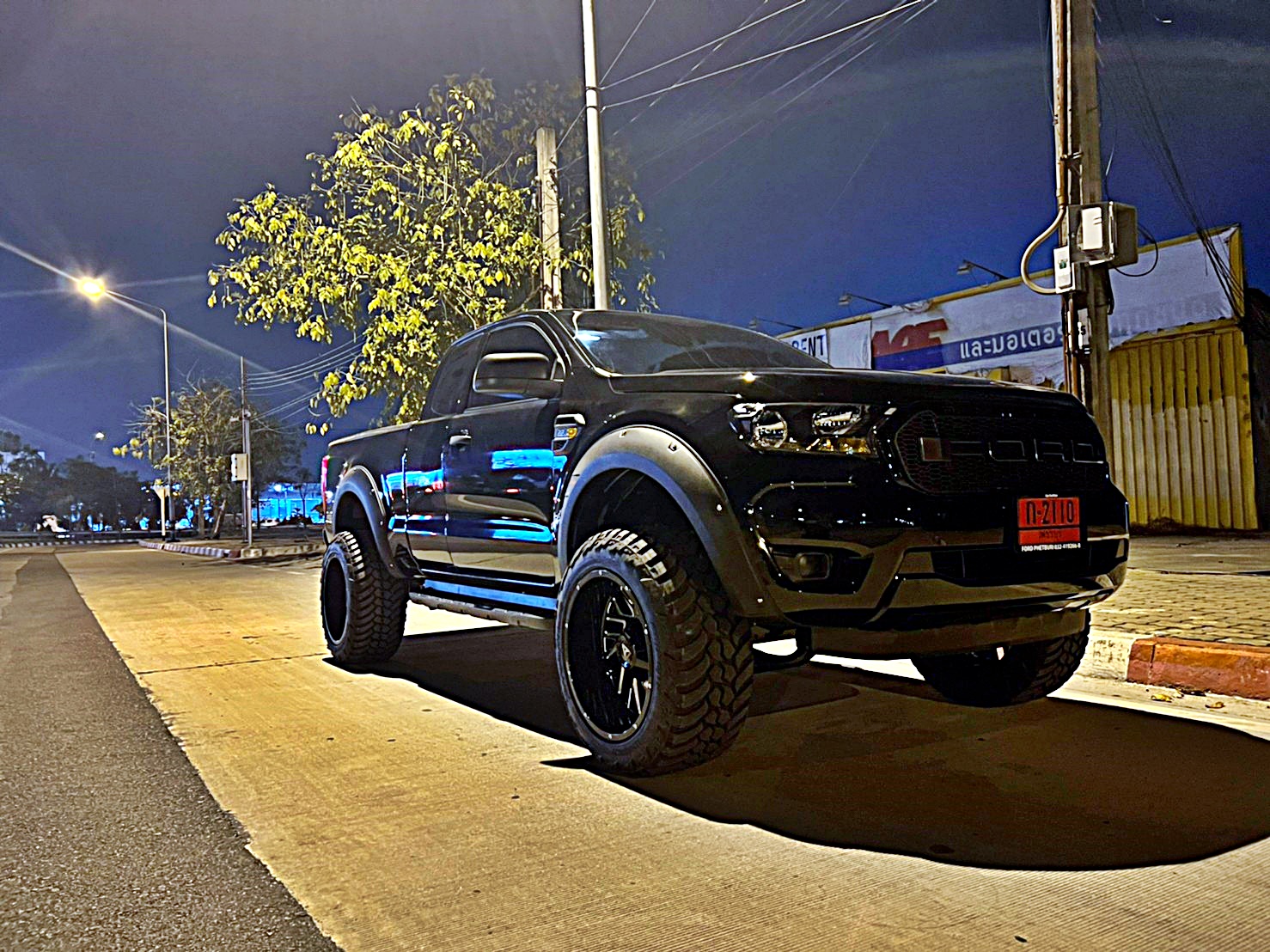 FORD ทรงเมกา ล้อ ATLAS LP105 ขอบ20