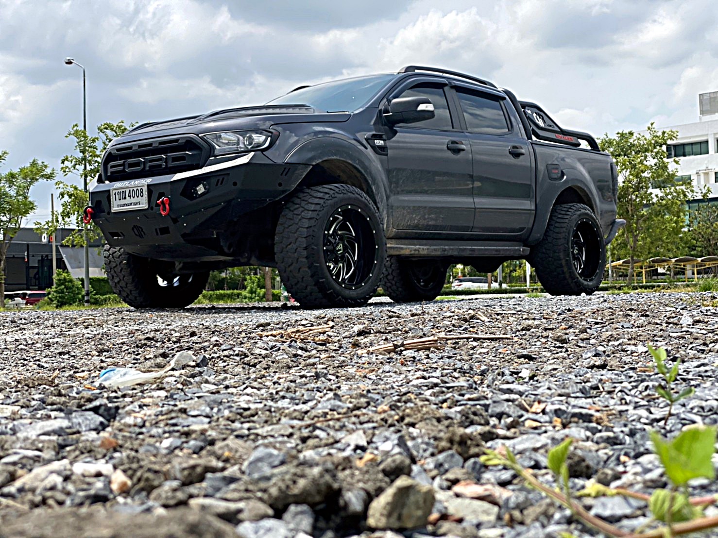 FORD จัดชุดใหม่ ทรงเมกาที่ STEP9