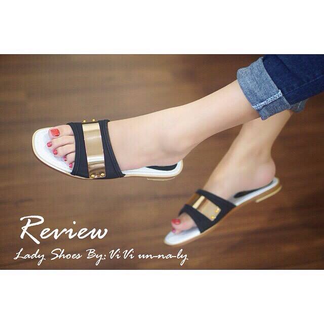 รองเท้าแตะลำลอง