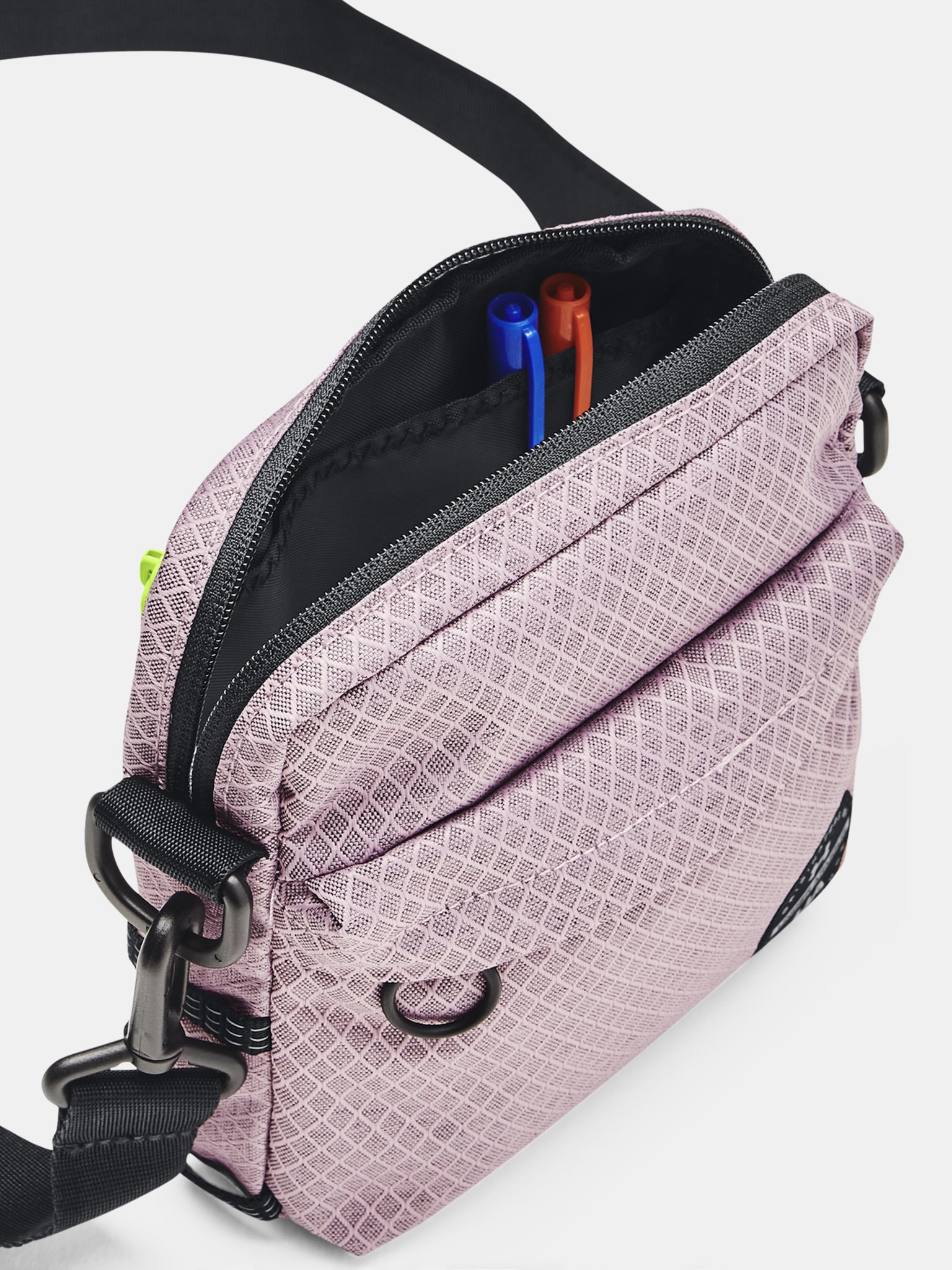 กระเป๋า Under Armour Loudon Ripstop Crossbody Bag ‘RoseGold’