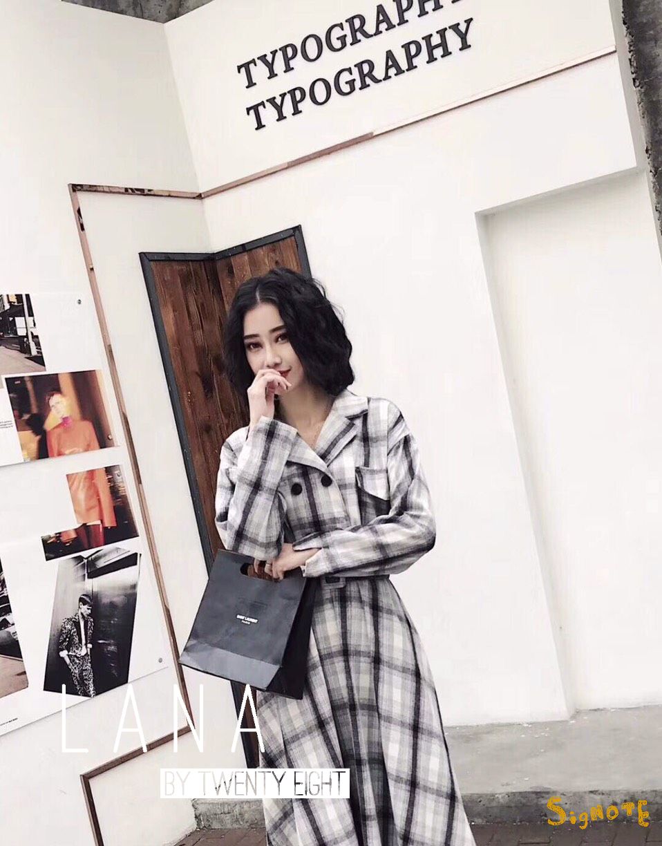 เดรสคอปกลายสก็อต