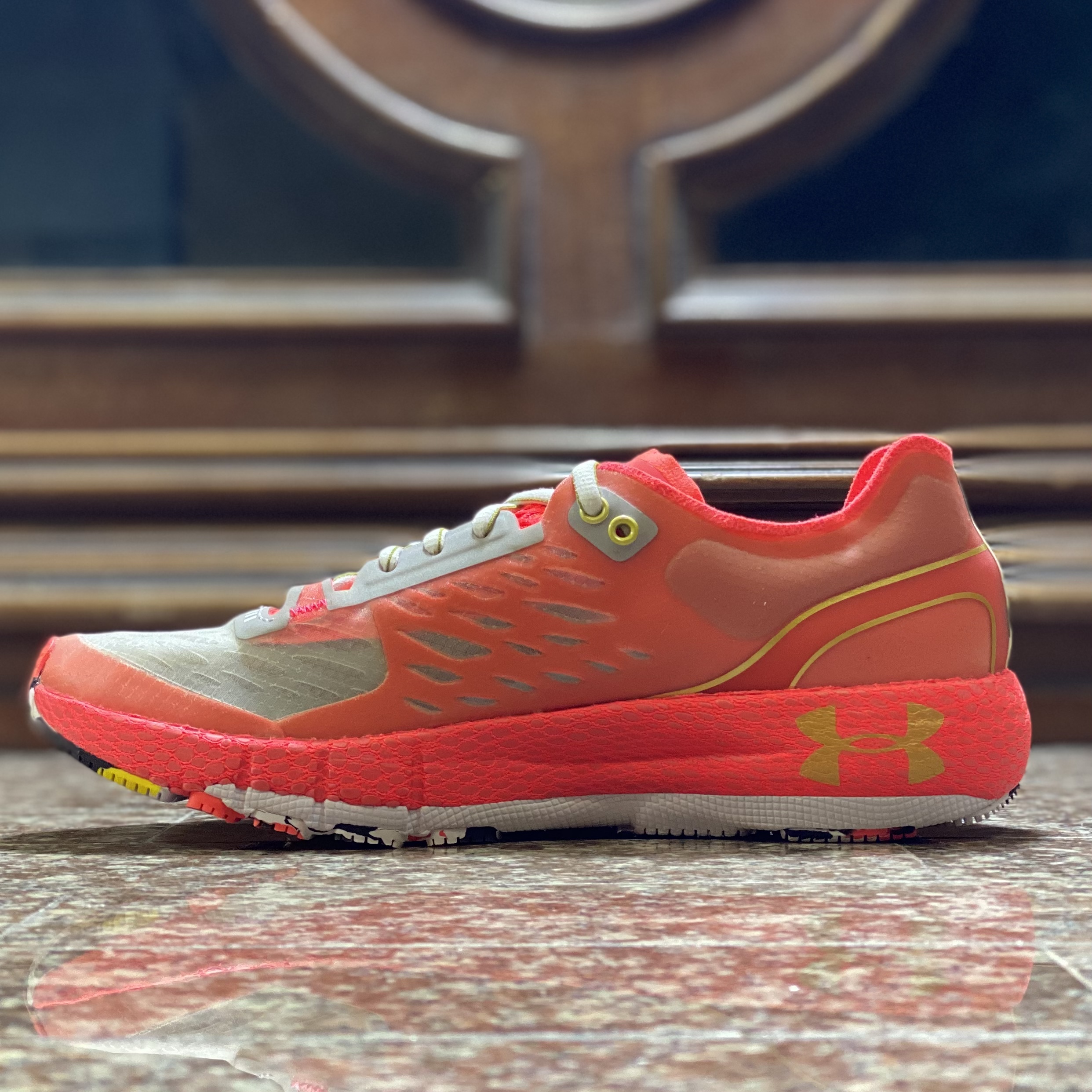 รองเท้าวิ่ง Under Armour HOVR Machina LT ‘LIMITED’ (W6.5US)