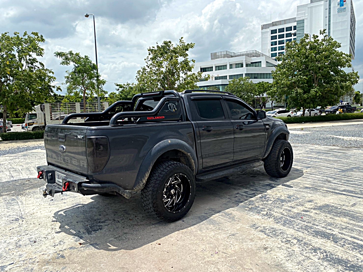 FORD จัดชุดใหม่ ทรงเมกาที่ STEP9