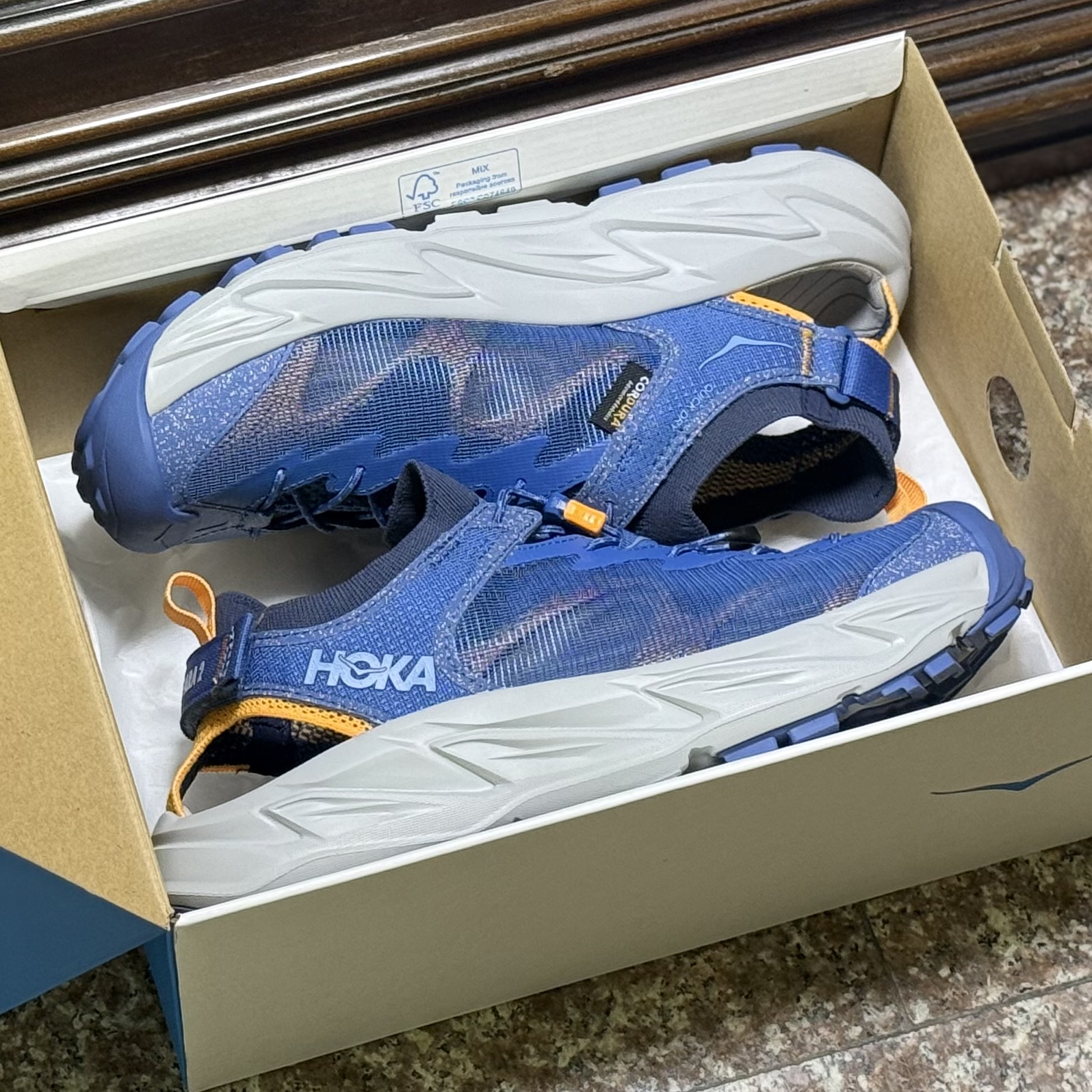 รองเท้า HOKA Hopara 2 ‘Foggy Night/Stardust’ (M8.5/9/9.5/10US)