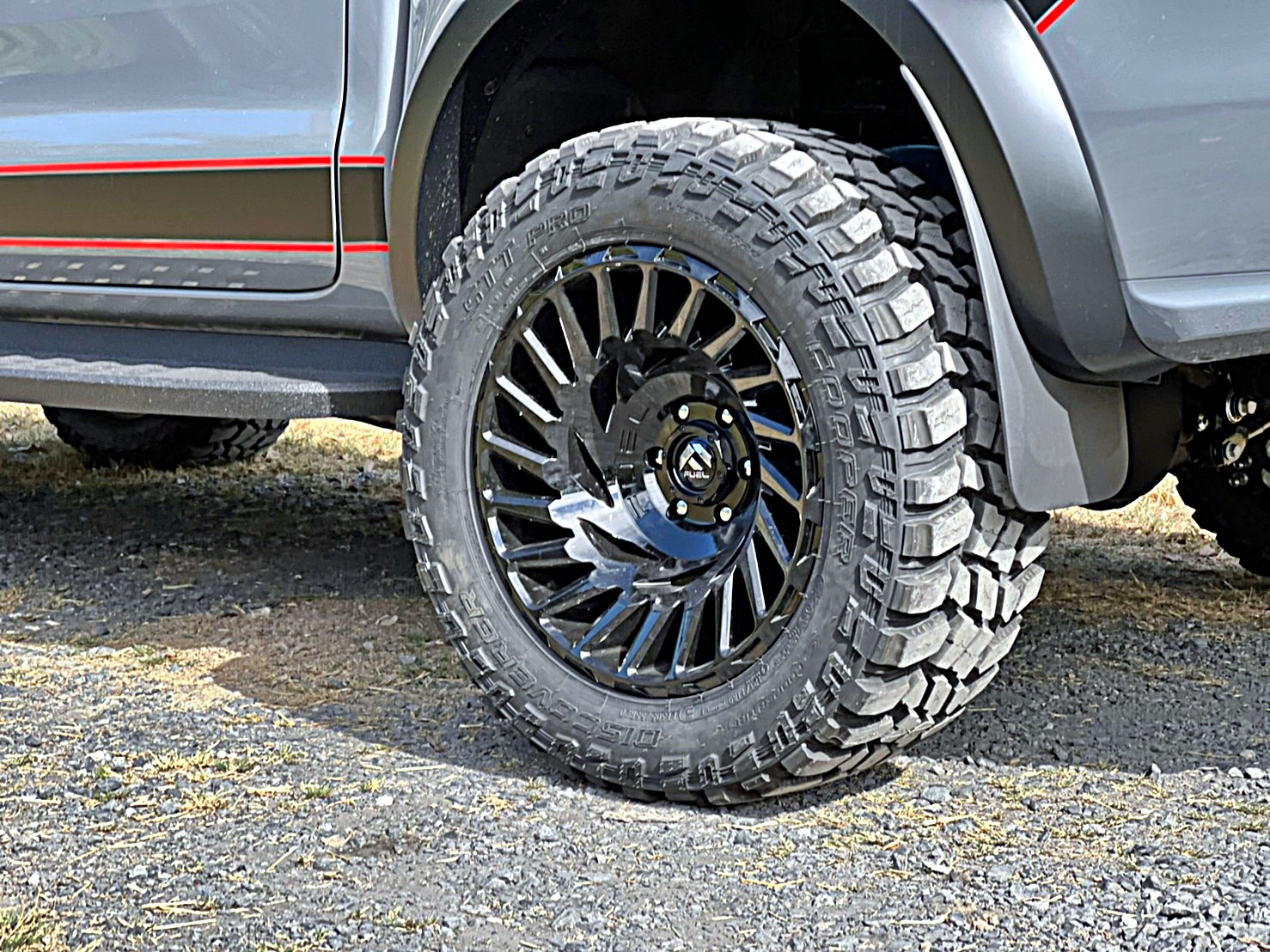 FORD RAPTOR ล้อ FUEL CYCLONE