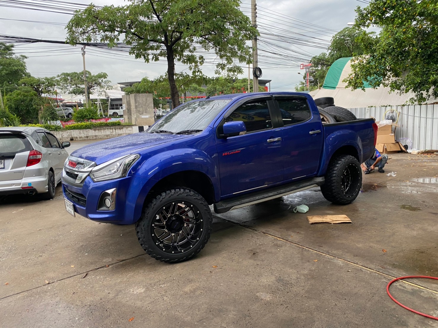 D-MAX มาจากสุพรรณบุรี จัดทรงเมกาที่ STEP9