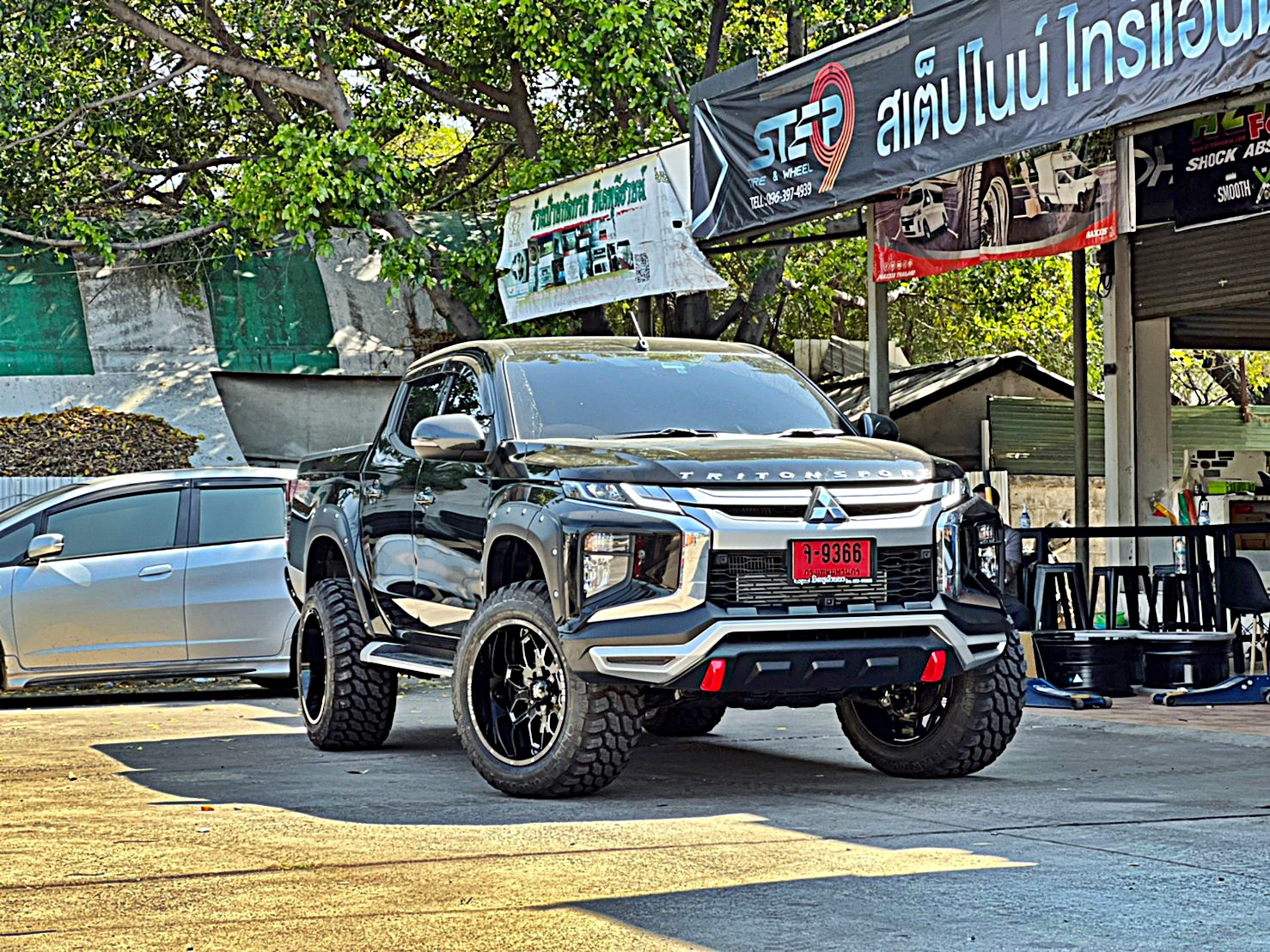 TRITON ทรงเมกา ล้อ FORCE ที่ STEP9