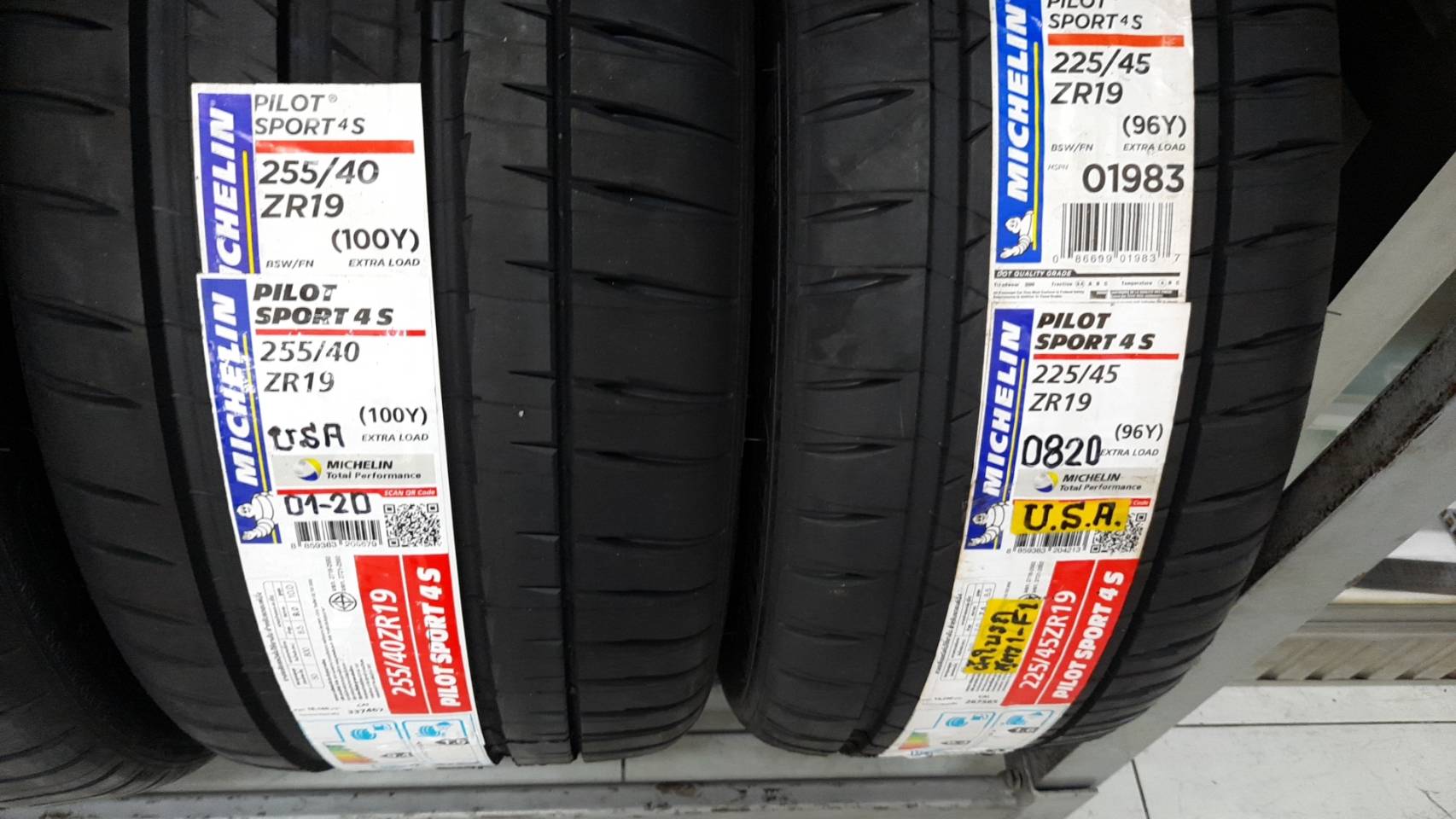 MICHELIN PILOTSPORT4S 225/45-19 ราคาพิเศษ