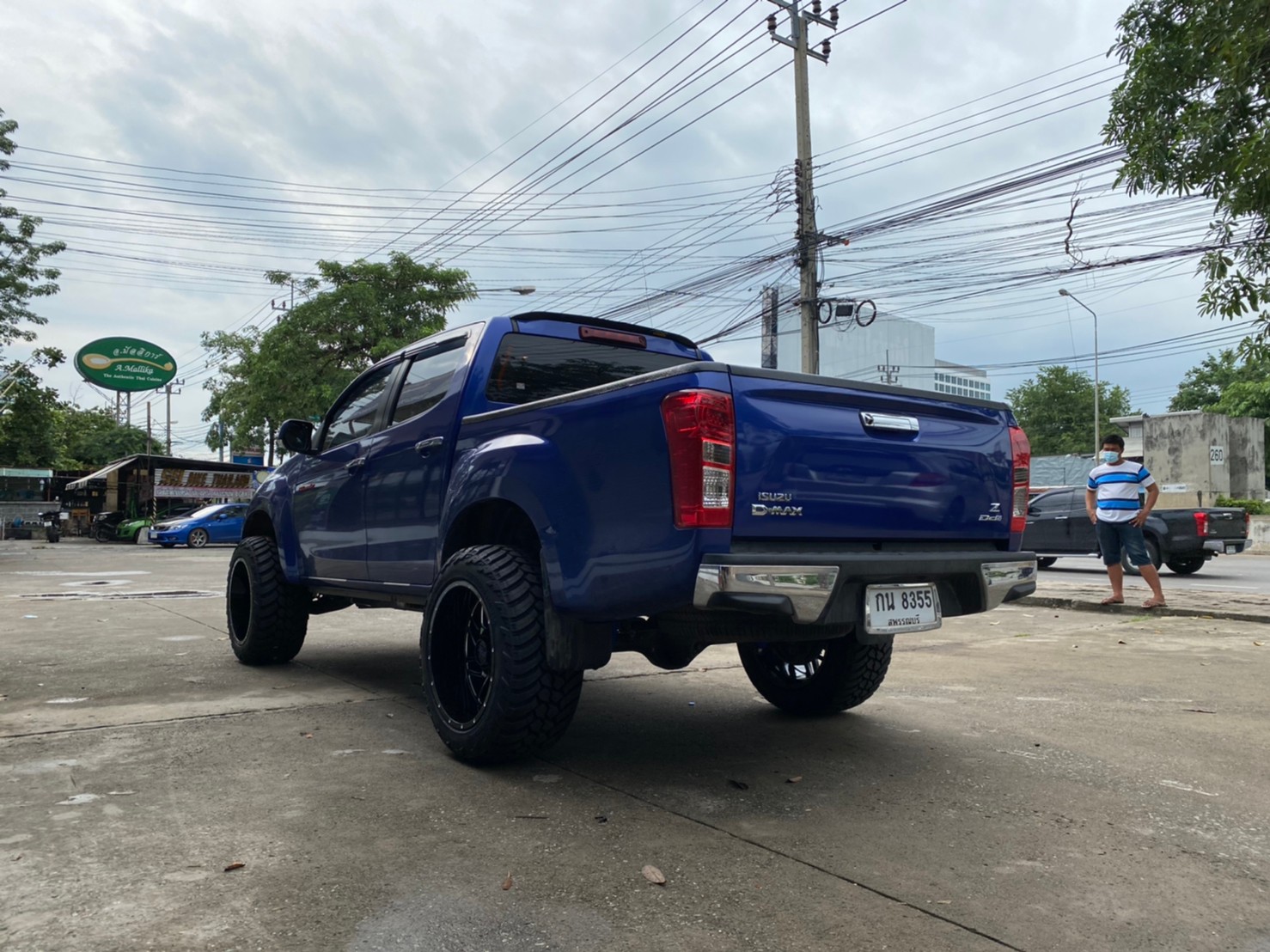 D-MAX มาจากสุพรรณบุรี จัดทรงเมกาที่ STEP9