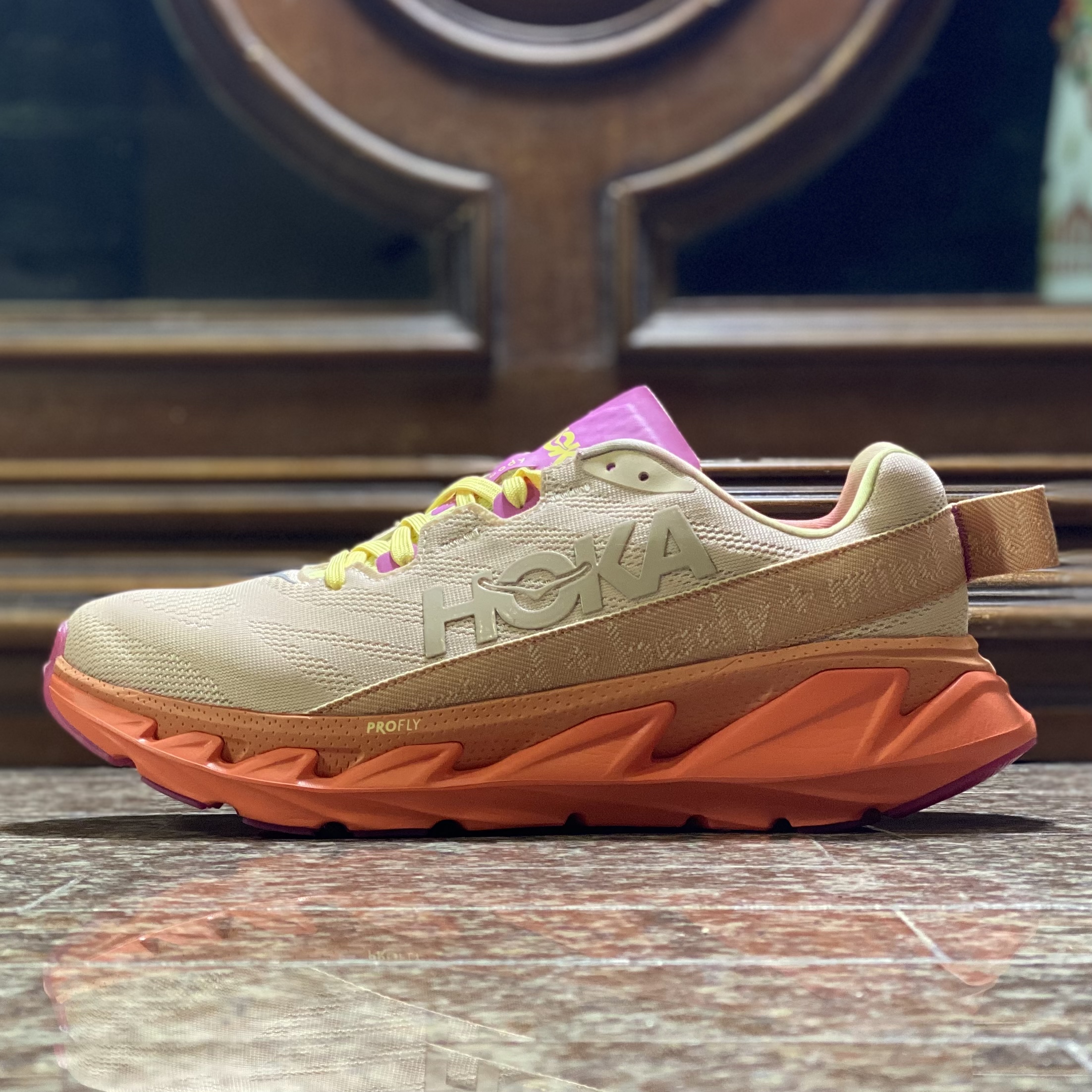 รองเท้า HOKA Elevon 2 ‘Mental Health’ (M9/9.5US)