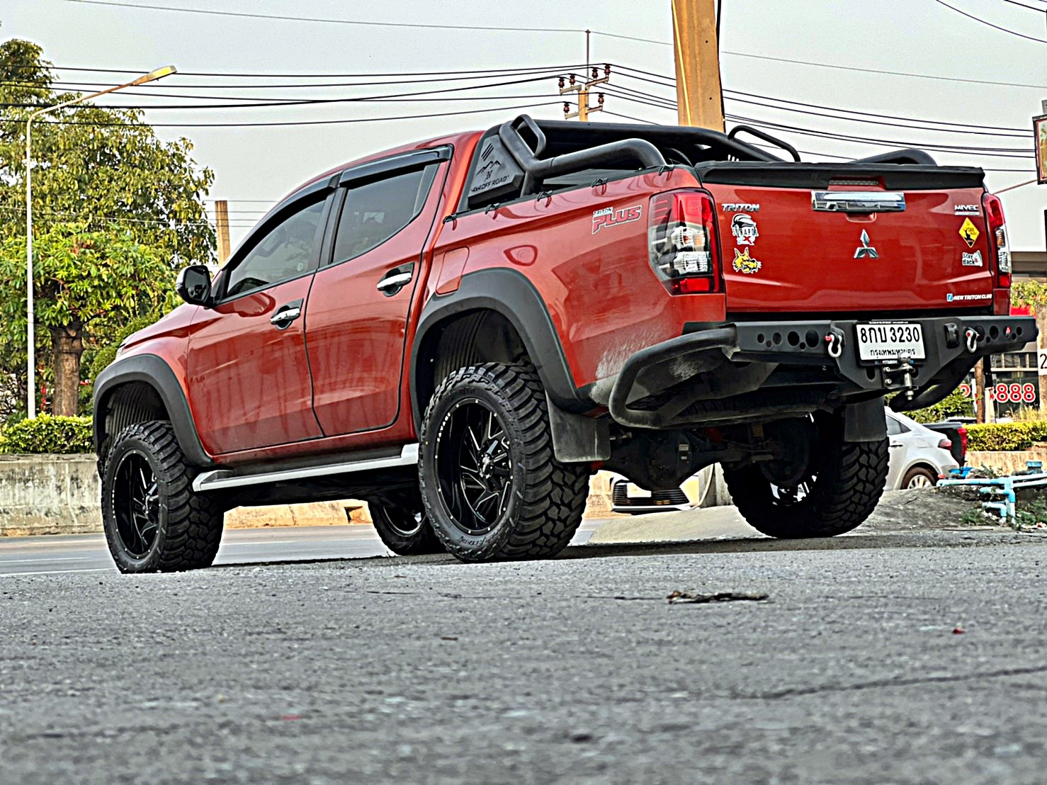 TRITON ทรงเมกา