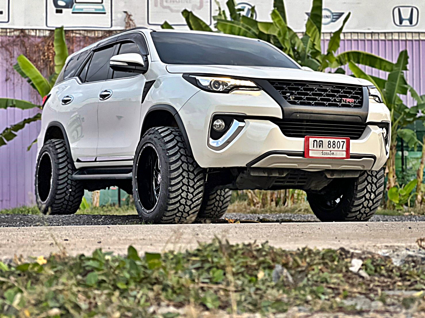 FORTUNER ทรงเมกา ล้อขอบ20 ที่ STEP9