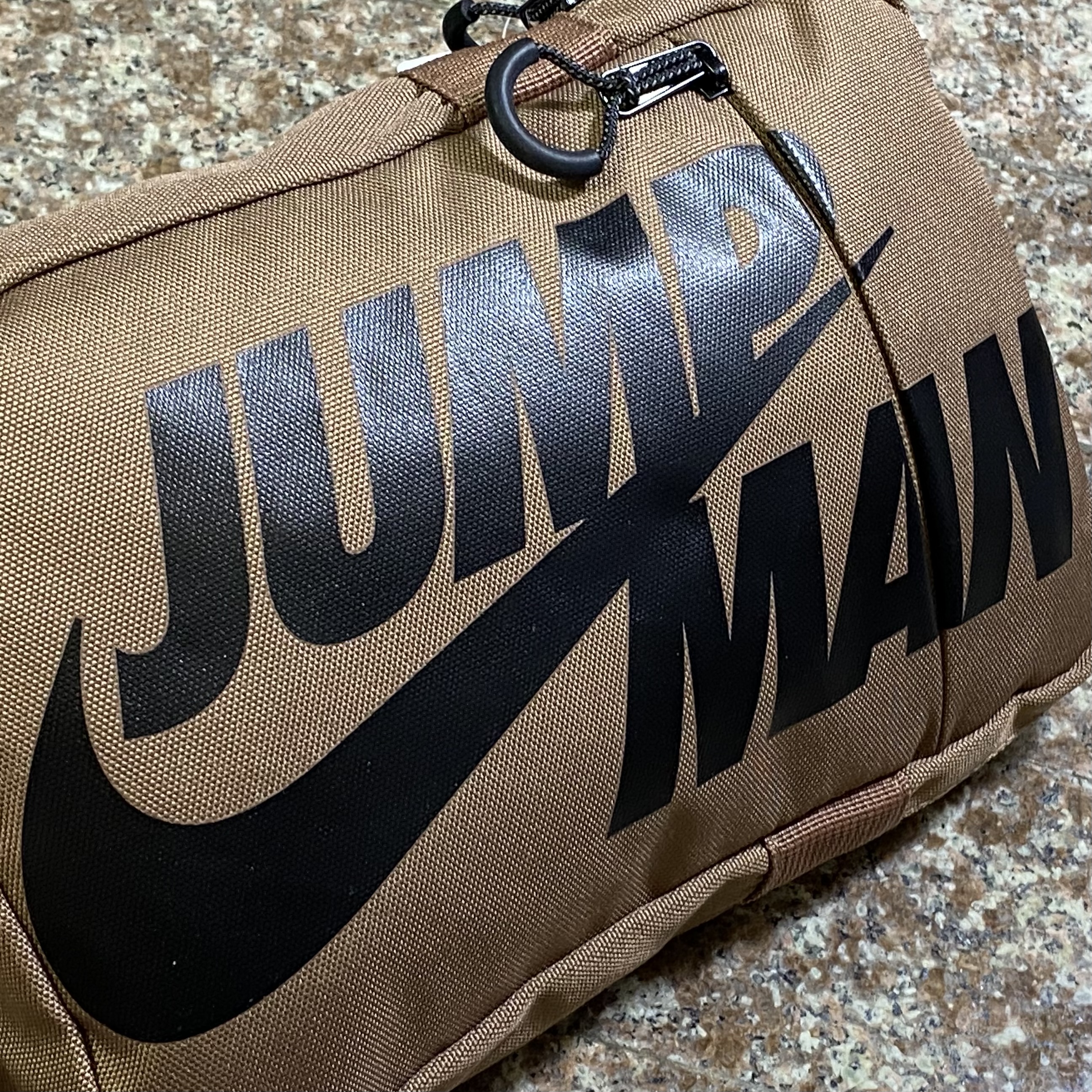 กระเป๋า Nike Jordan JumpMan Hip Pack