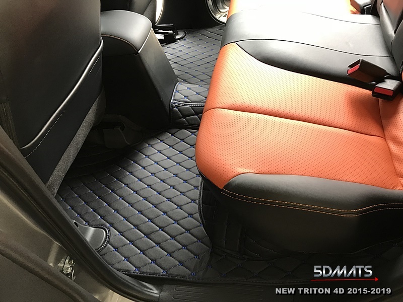 พรมปูพื้นรถยนต์ 6D หนาพิเศษ NEW TRITON 4D 2015-2019 หนังสีดำด้ายน้ำเงิน 3ชิ้น เต็มคัน