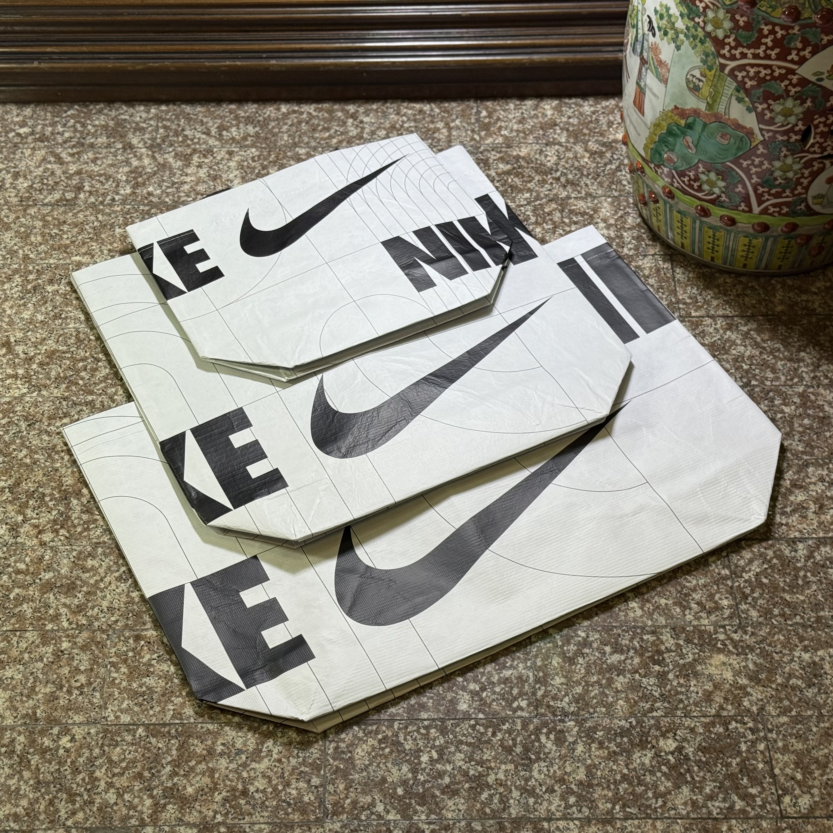 กระเป๋า Nike Shopping Tote Bag (S,M,L)