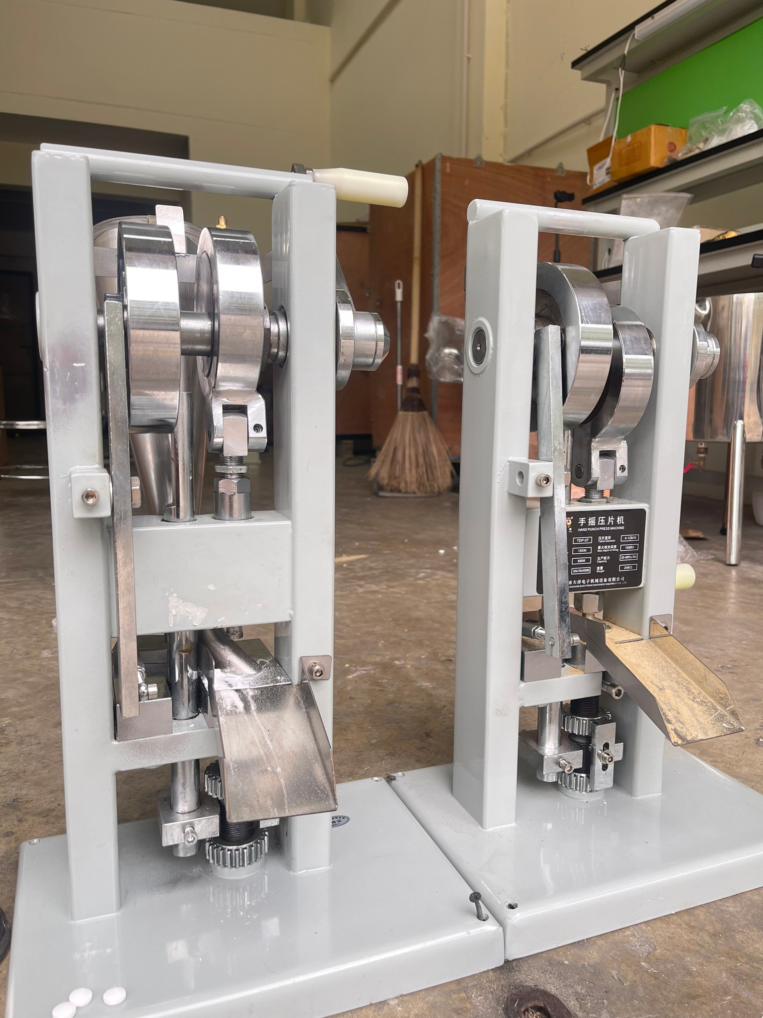 🌈13347 TDP-0T เครื่องอัดเม็ดยา ผงสมุนไพร แบบมือหมุน ใช้งานง่ายสะดวก ตอกเม็ดยา