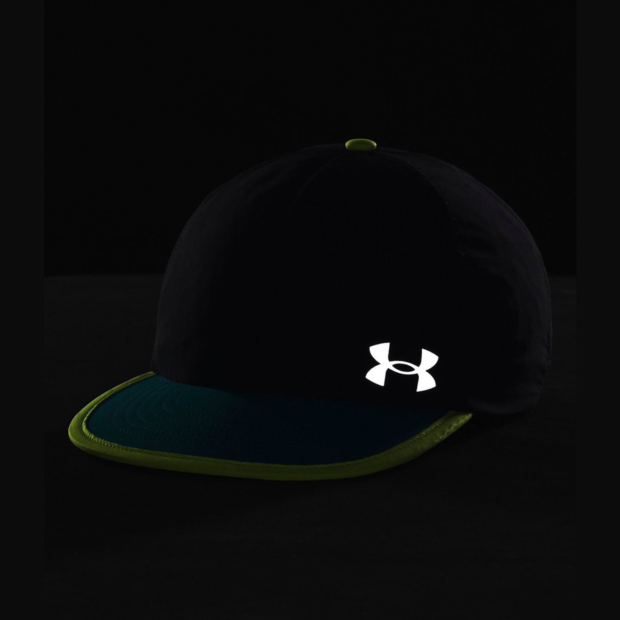 หมวกวิ่ง Under Armour Launch Snapback Running Cap