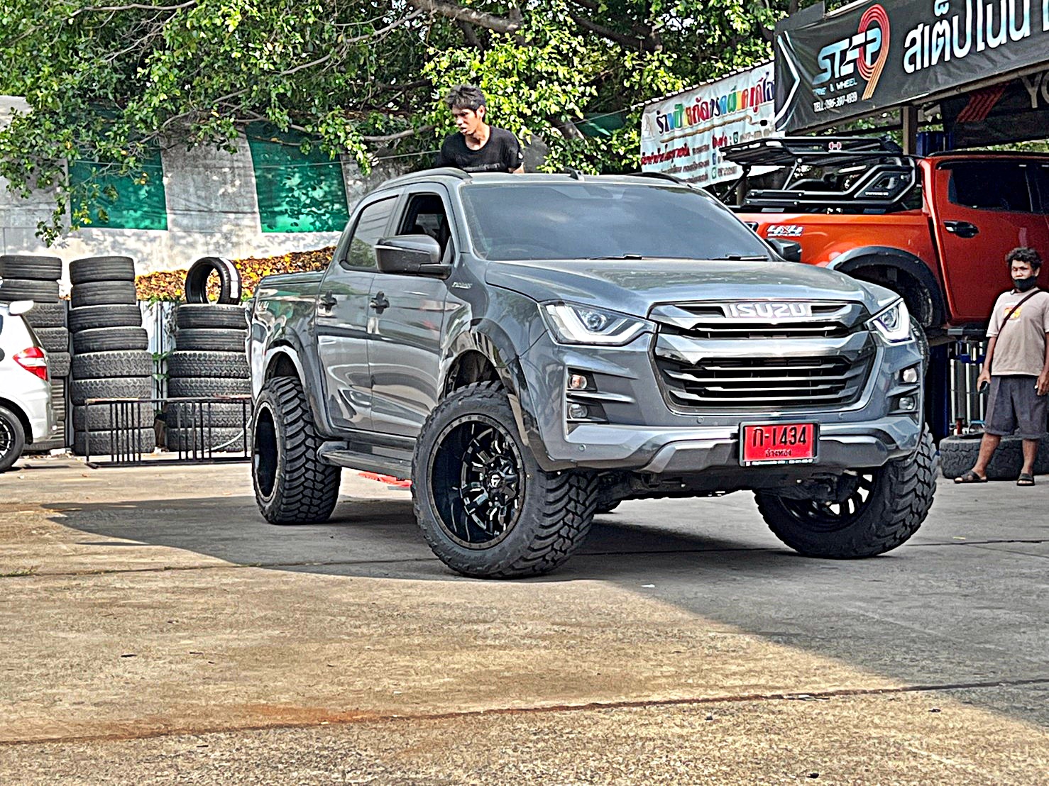D-MAX ทรงเมกา จากอุธยา