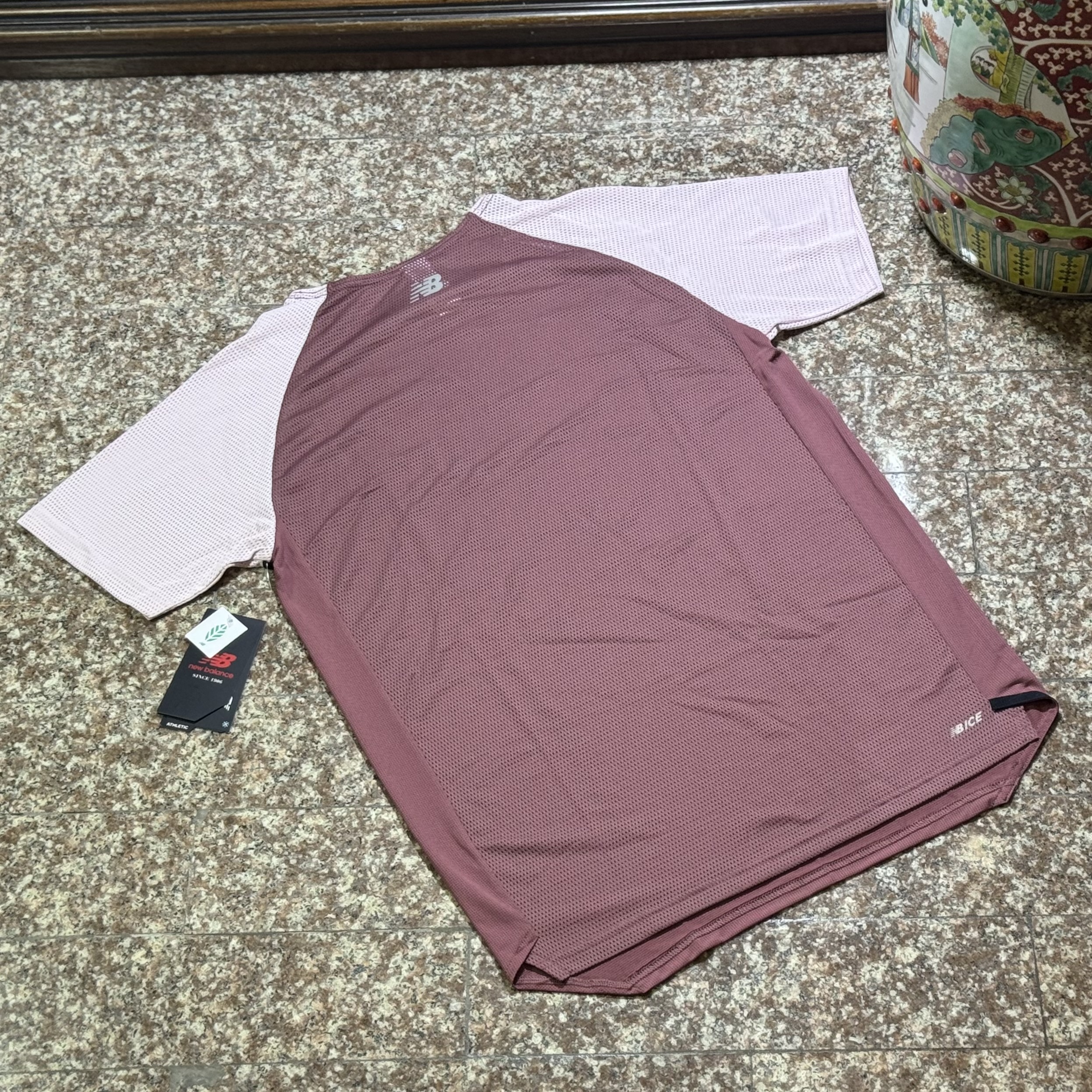 เสื้อวิ่ง New Balance Accelerate Pacer Running Shirt (M)