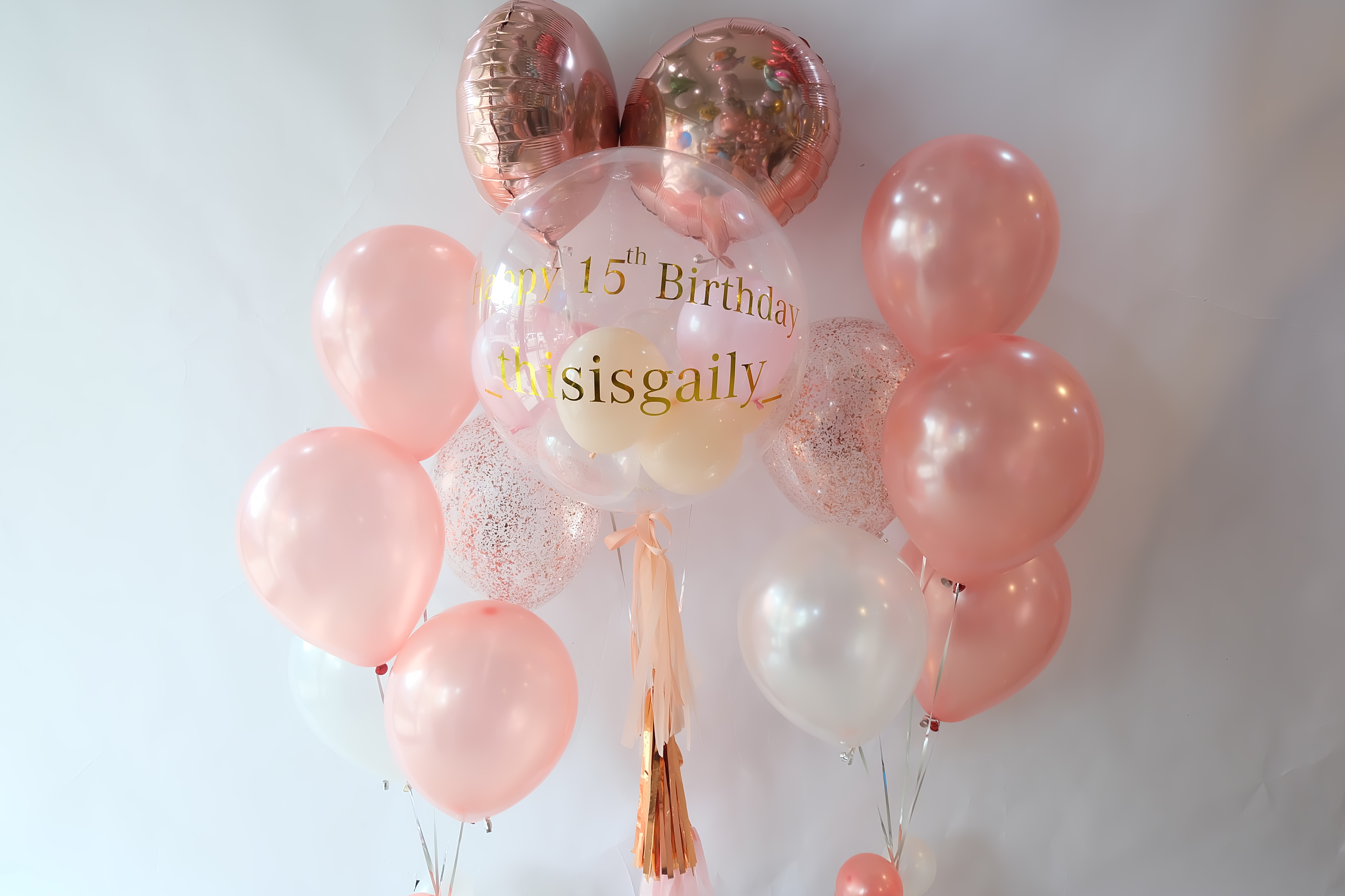 Balloon 24-inch + 2 bunch + Round Foil 18-inch (2pcs) / ลูกโป่ง 24 นิ้ว + 5ลูก (2ช่อ) +ฟอยกลม 18 นิ้ว (2ชิ้น)