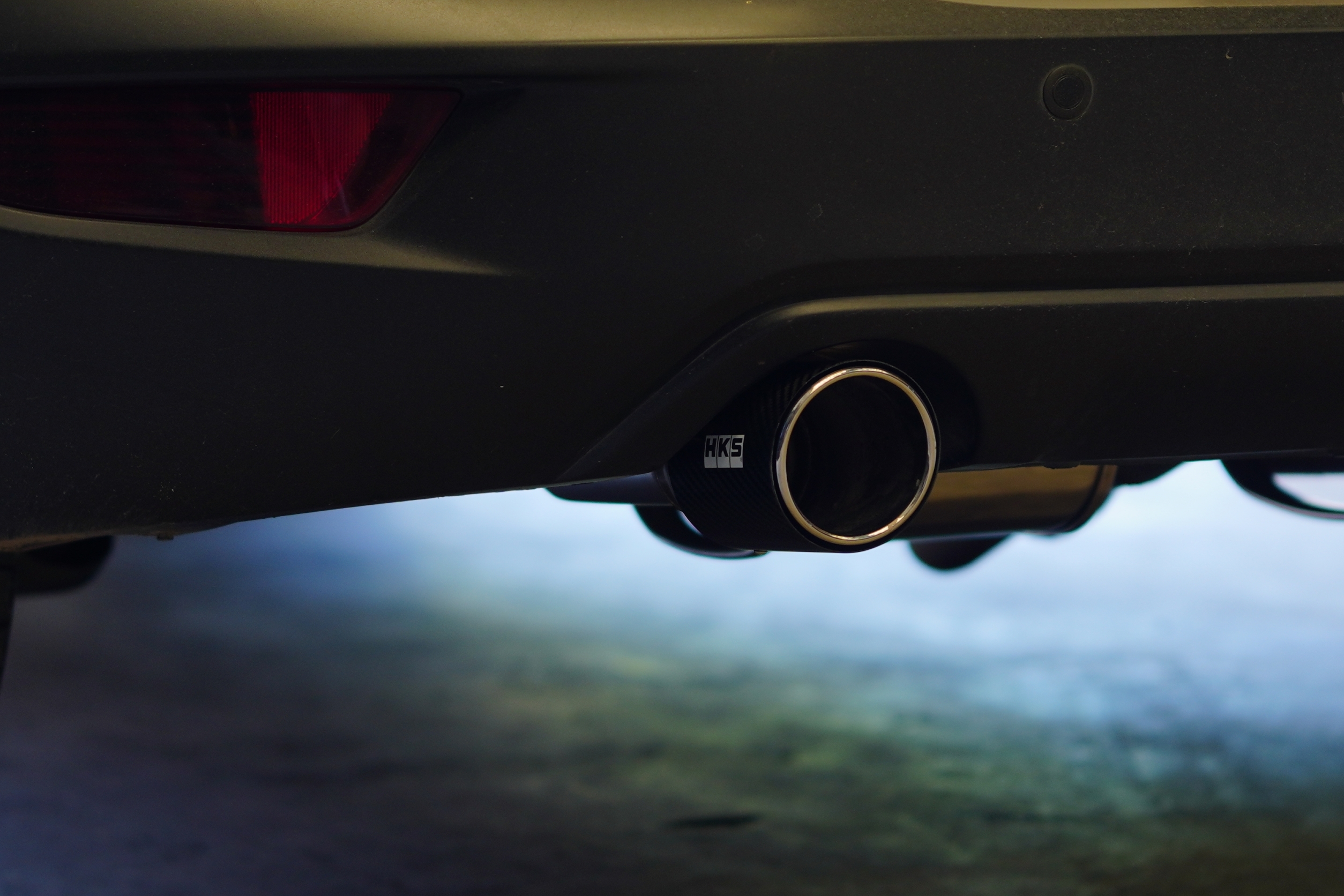 ท่อ HKS ใส่ MAZDA CX3 ท่อคุ่ปลายคาร์บอน